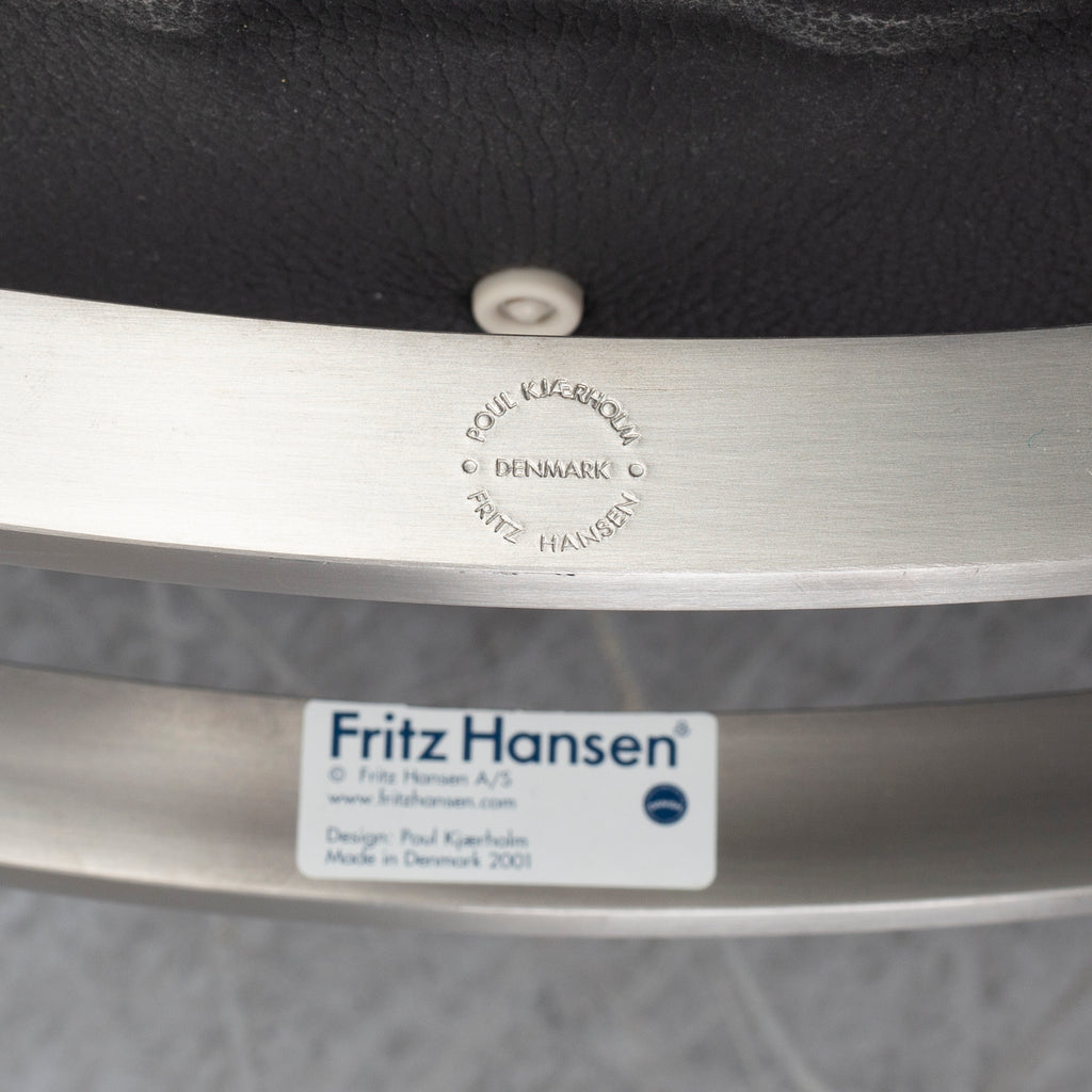 Pair of PK22 Lounge Chairs by Poul Kjærholm for Fritz Hansen