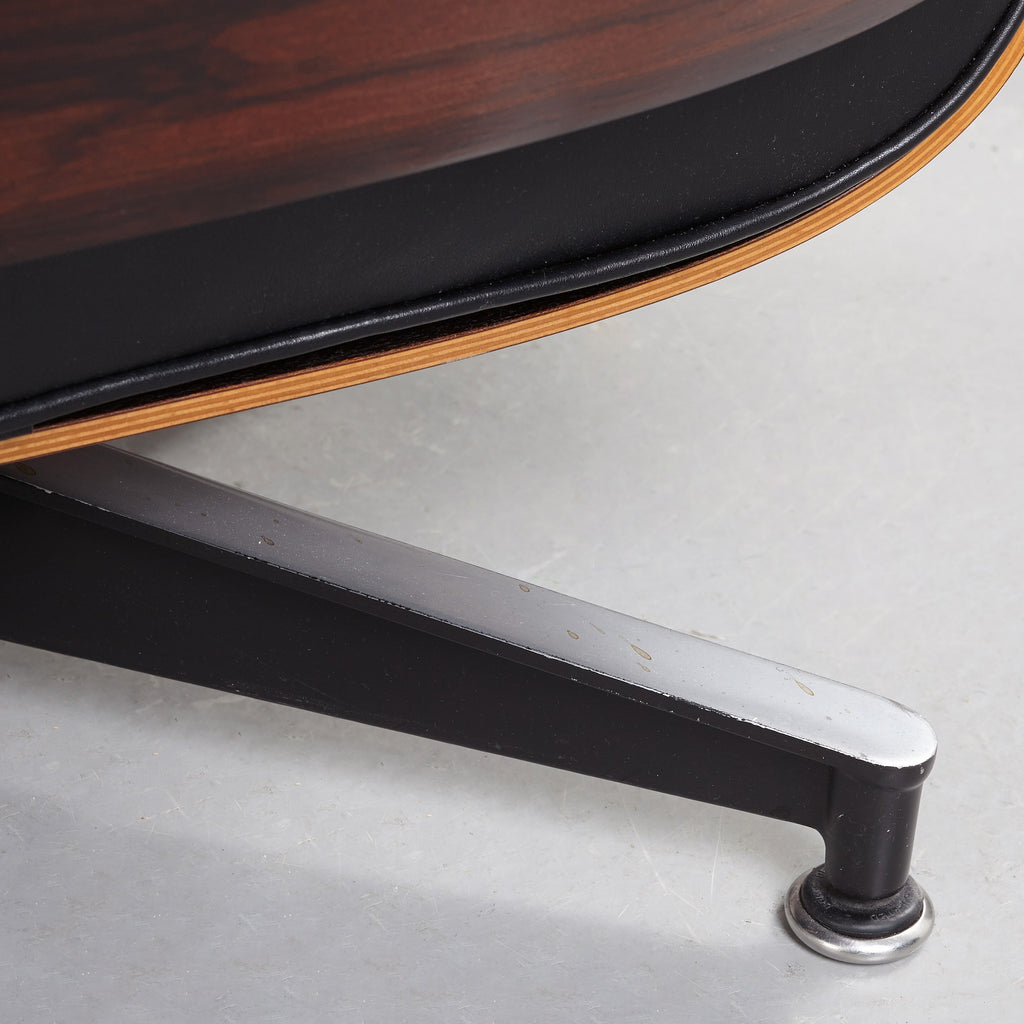 Charles & Ray Eames Lounge Chair and Ottoman for Herman Miller in Rosewood