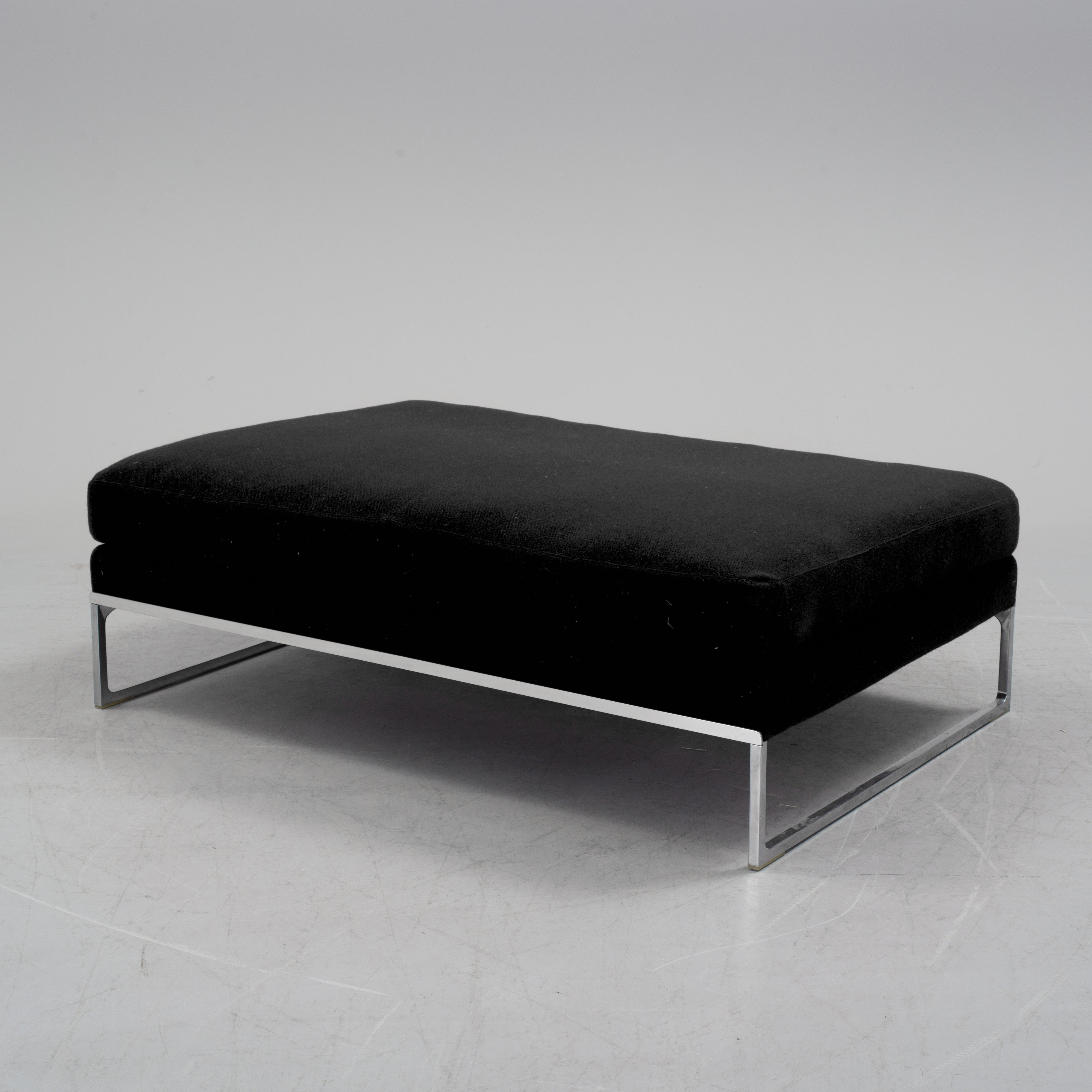 Antonio Citterio Tight Sofa and Pouf for B&B Italia