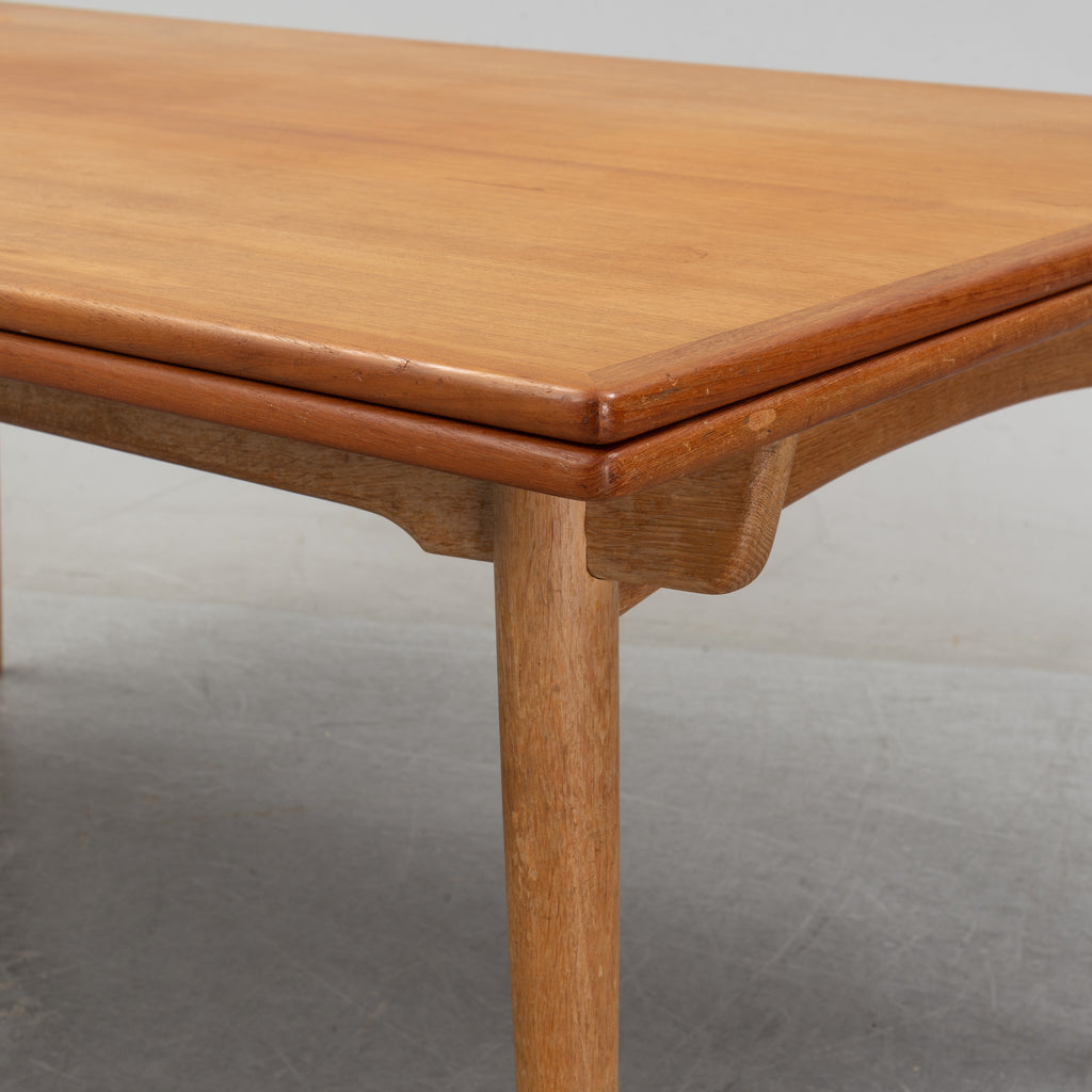 Hans J. Wegner W2 Dining Chairs and AT-312 Extension Table for C.M. Madsen & Andreas Tuck