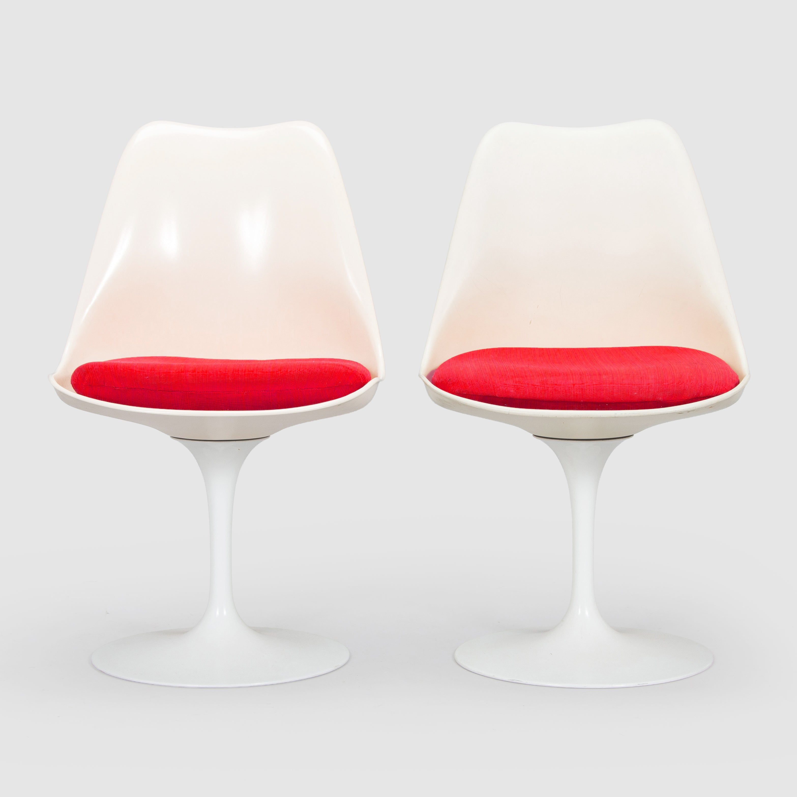 Tulip Dining Set by Eero Saarinen for Knoll International