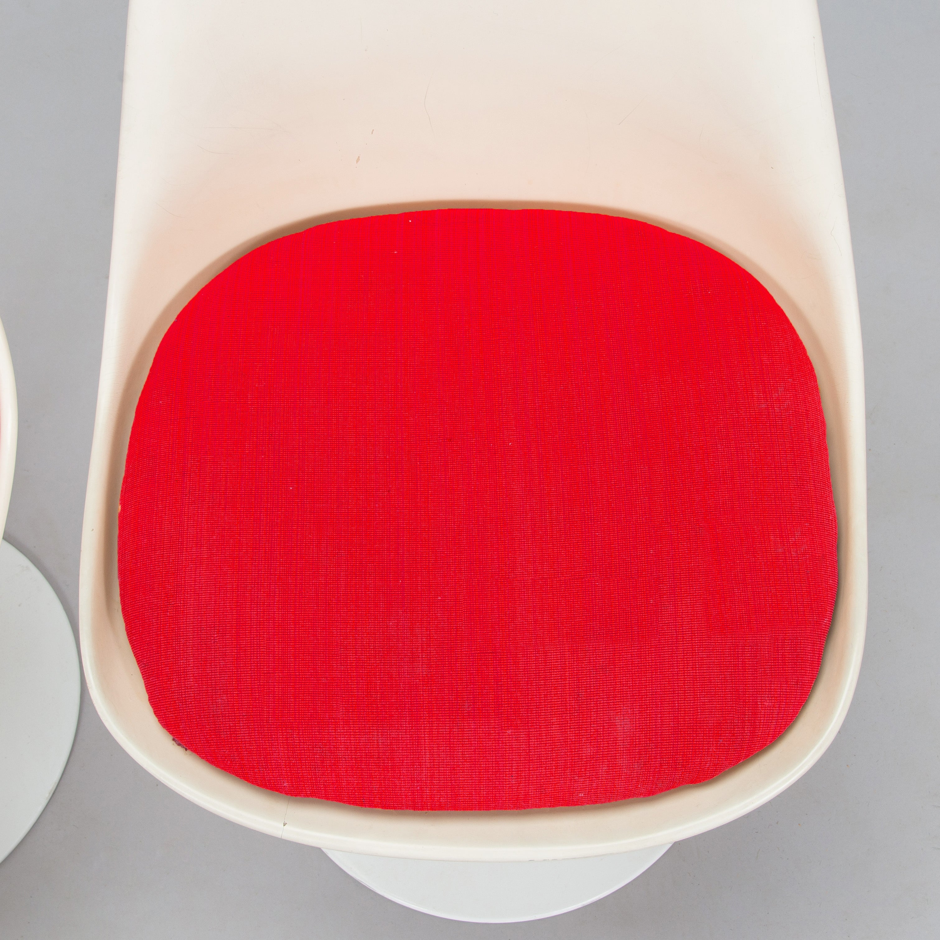 Tulip Dining Set by Eero Saarinen for Knoll International