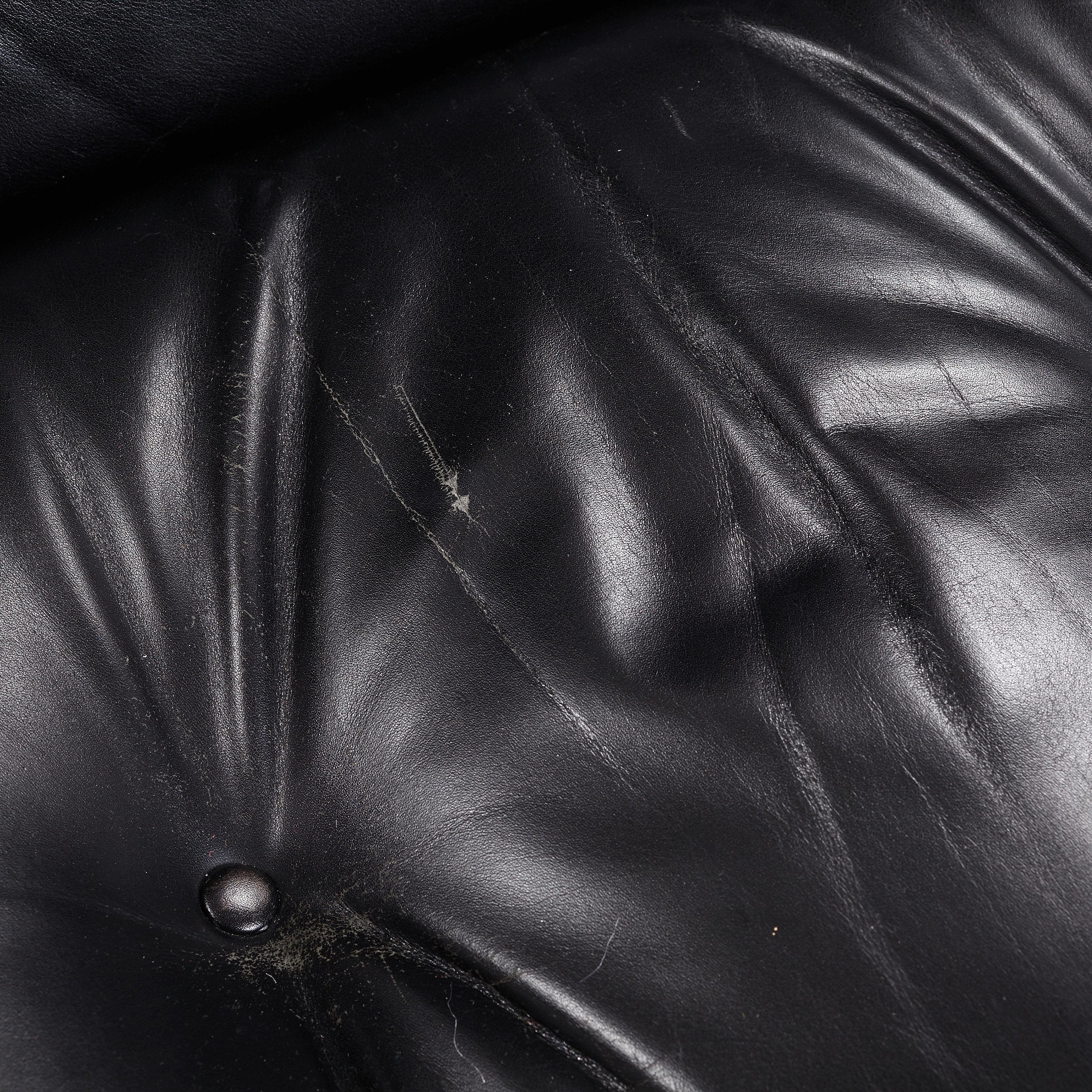 Charles & Ray Eames Lounge Chair and Ottoman for Herman Miller in Rosewood