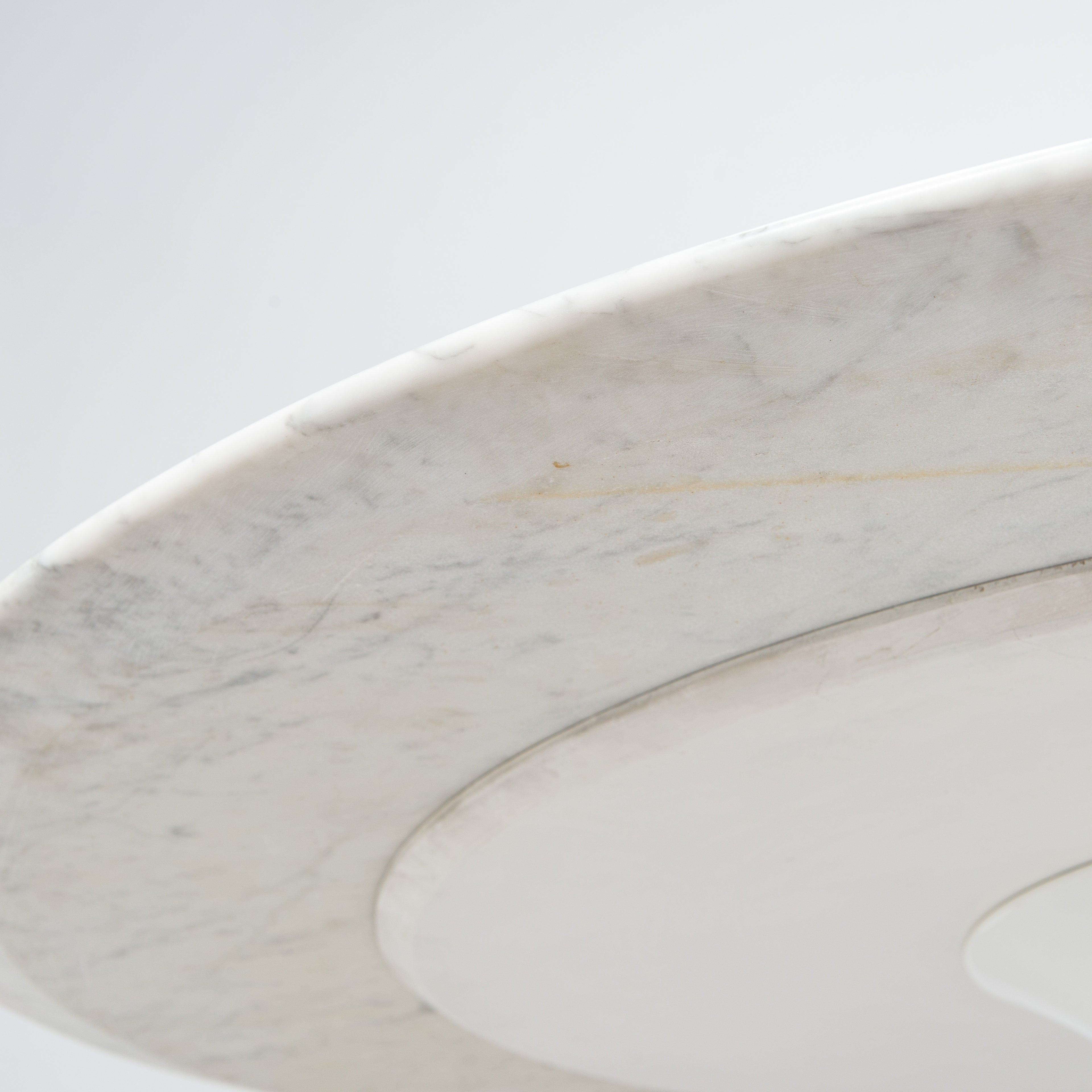 Tulip Dining Set by Eero Saarinen for Knoll International