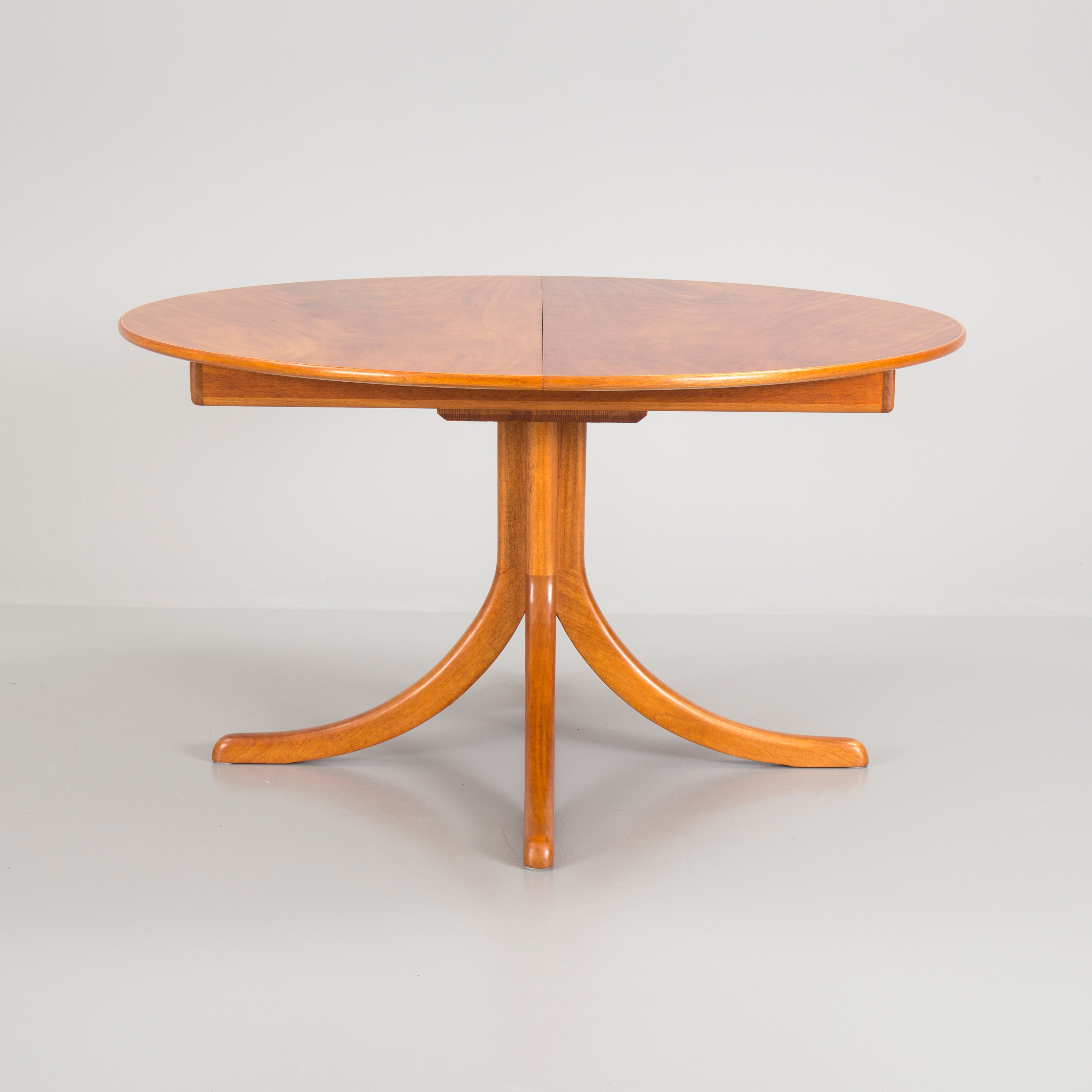 Josef Frank Model 771 Dining Table for Firma Svenskt Tenn, With Three Leaves