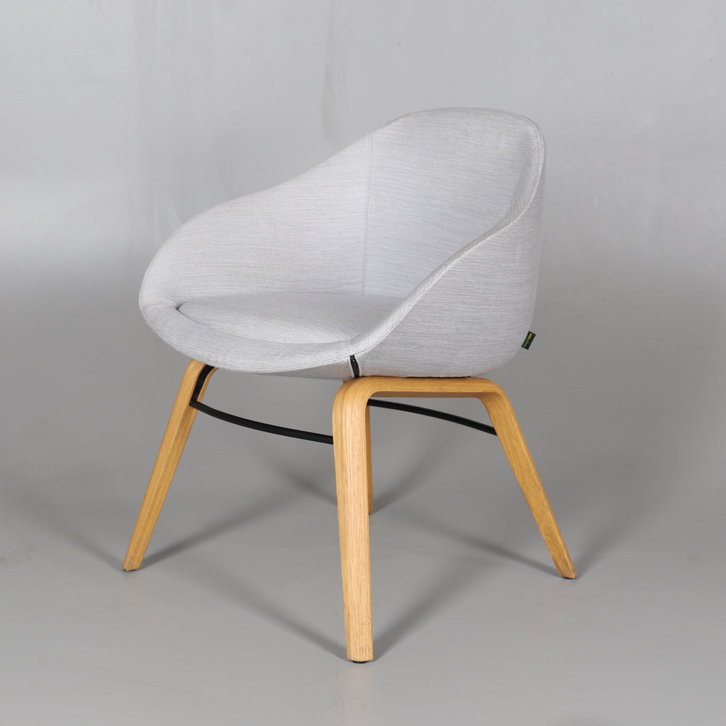 NaughtOne Always Lounge Chair