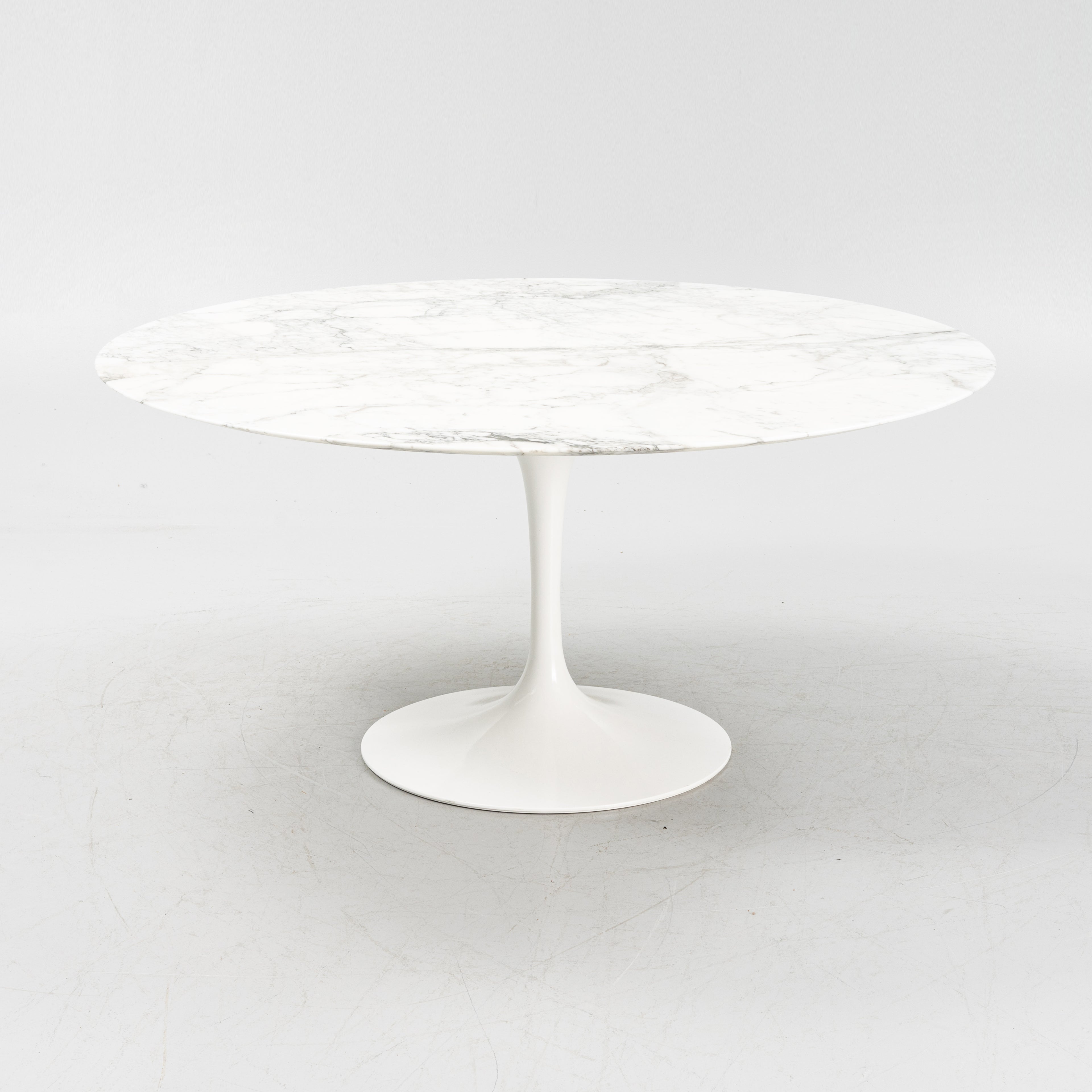 Eero Saarinen Tulip Dining Table for Knoll, Arabescato Marble