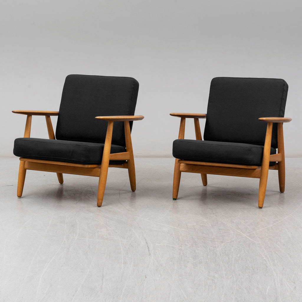 Hans J. Wegner GE-240 “Cigar” Armchairs for Getama, Denmark, Pair