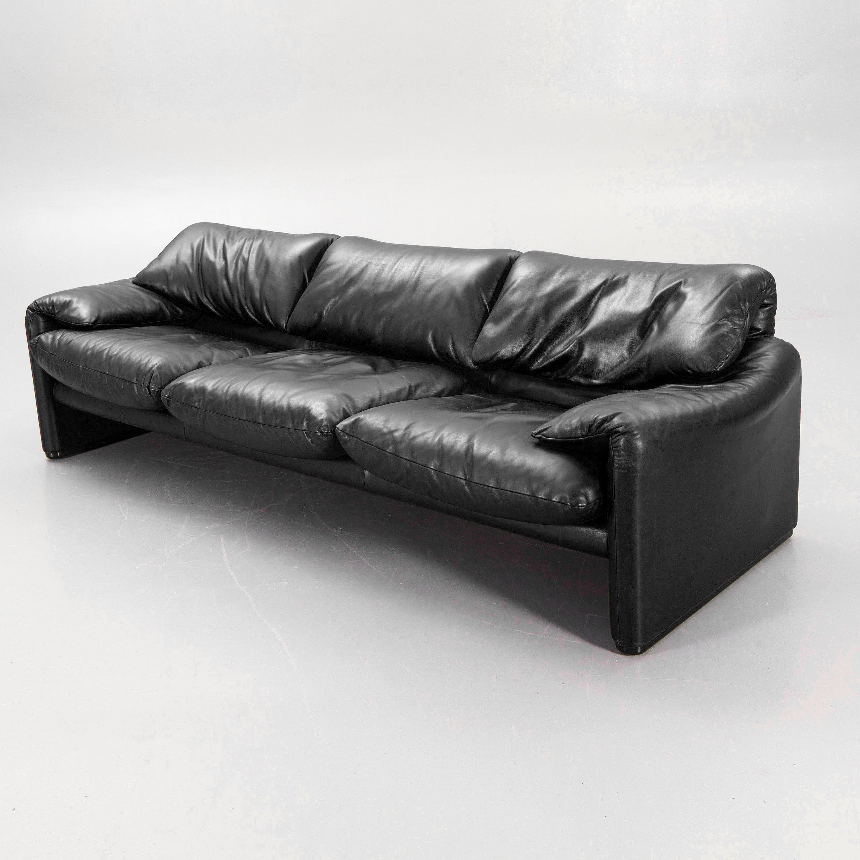 Vico Magistretti Maralunga Three-Seat Sofa for Cassina in Black Leather