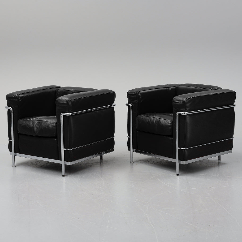 Pair of LC2 “Petit Confort” Armchairs by Le Corbusier, Pierre Jeanneret and Charlotte Perriand for Cassina