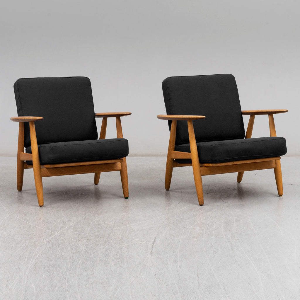 Hans J. Wegner GE-240 “Cigar” Armchairs for Getama, Denmark, Pair