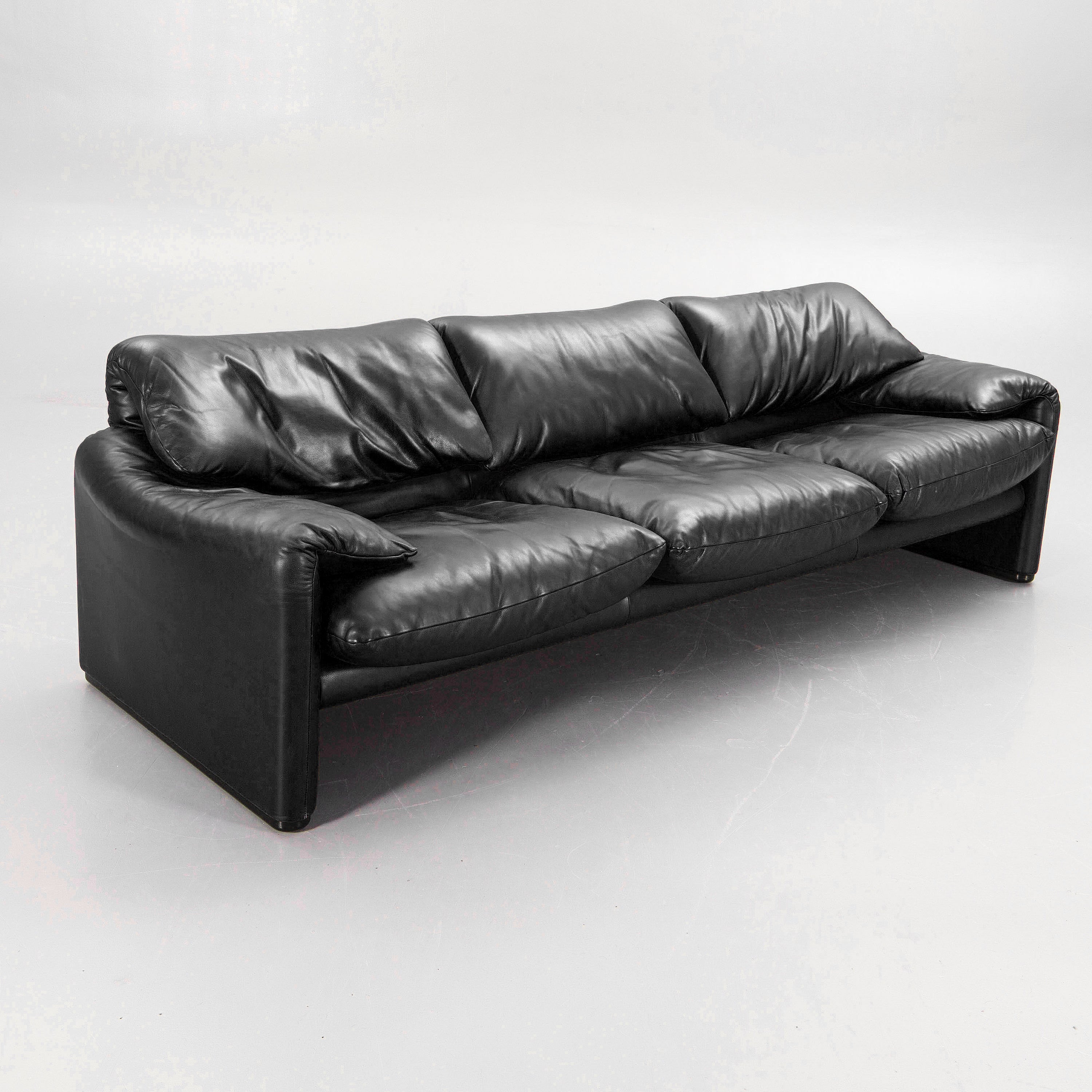 Vico Magistretti Maralunga Three-Seat Sofa for Cassina in Black Leather
