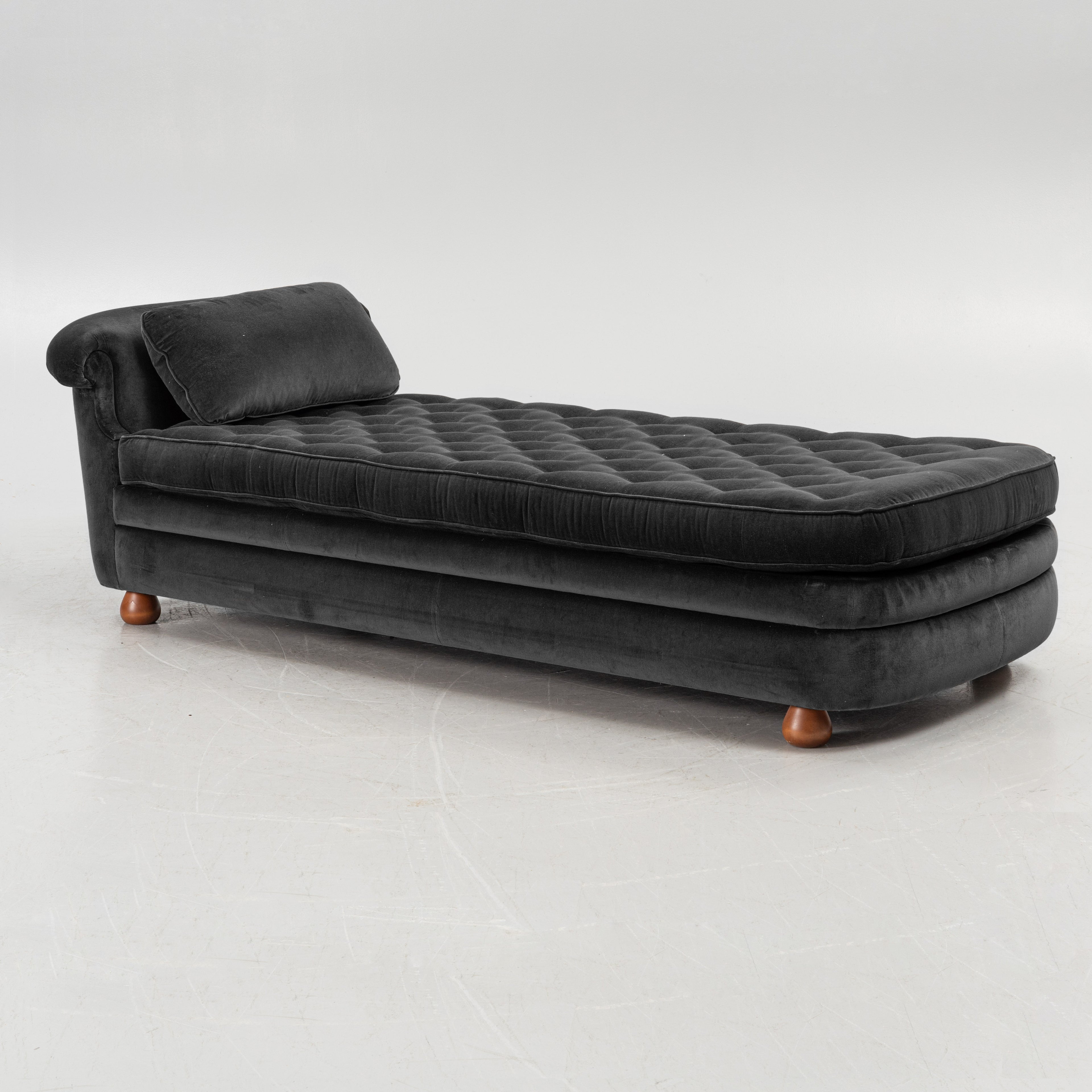 Model 775 Daybed by Josef Frank for Svenskt Tenn
