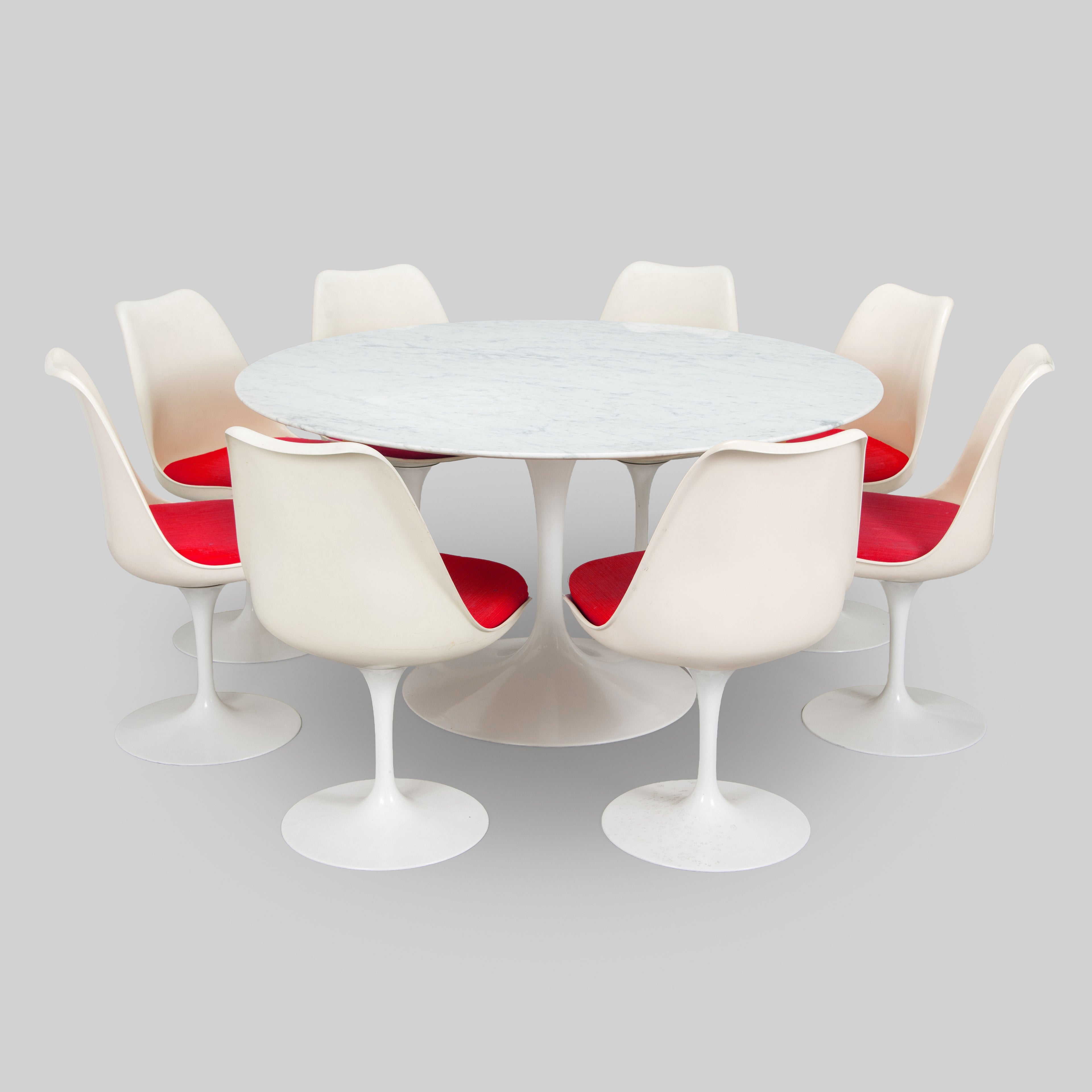 Tulip Dining Set by Eero Saarinen for Knoll International