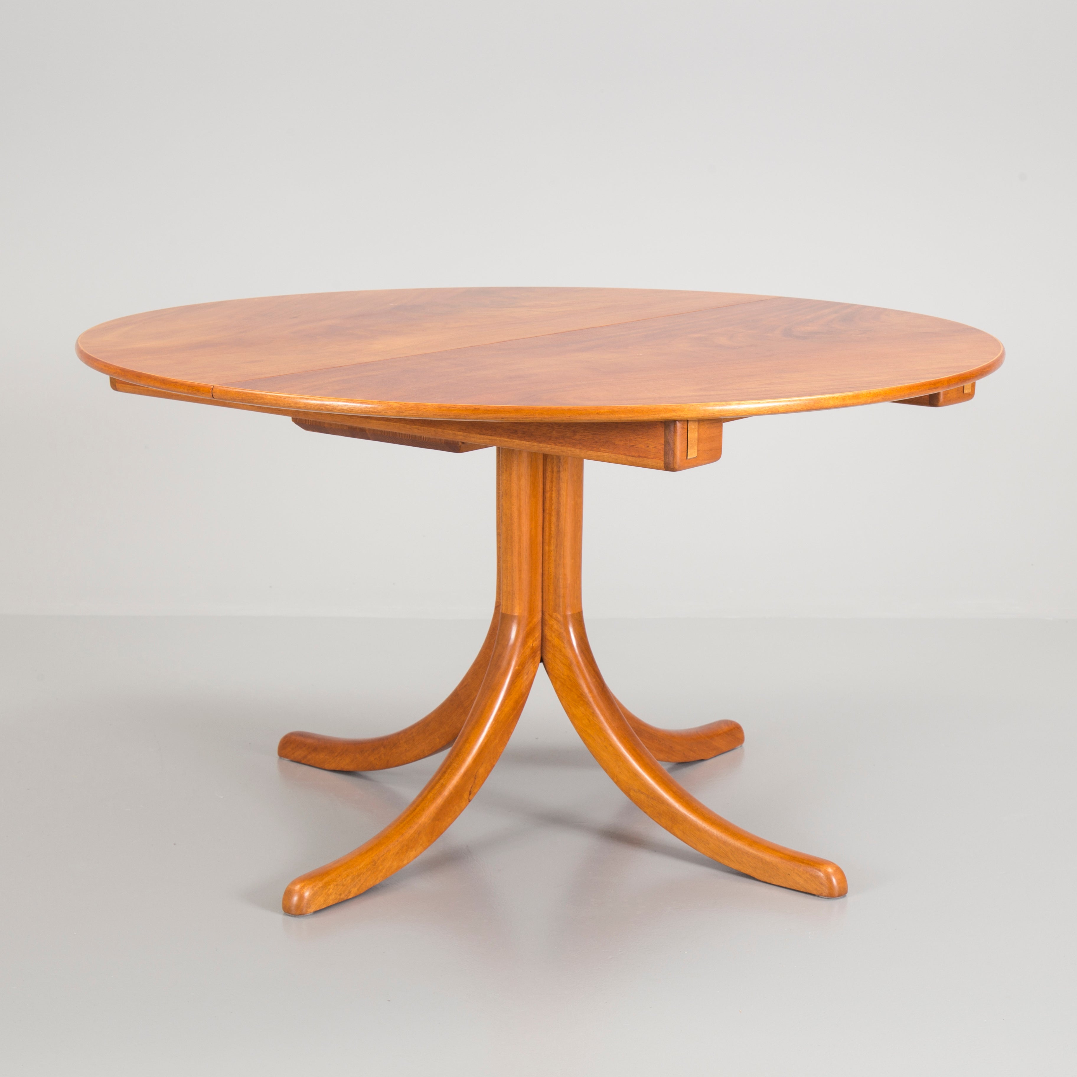 Josef Frank Model 771 Dining Table for Firma Svenskt Tenn, With Three Leaves