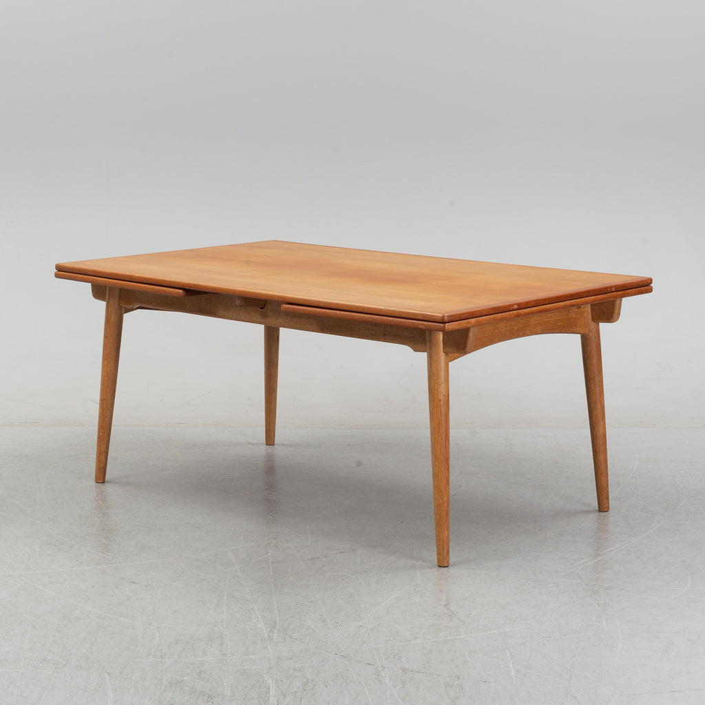 Hans J. Wegner W2 Dining Chairs and AT-312 Extension Table for C.M. Madsen & Andreas Tuck