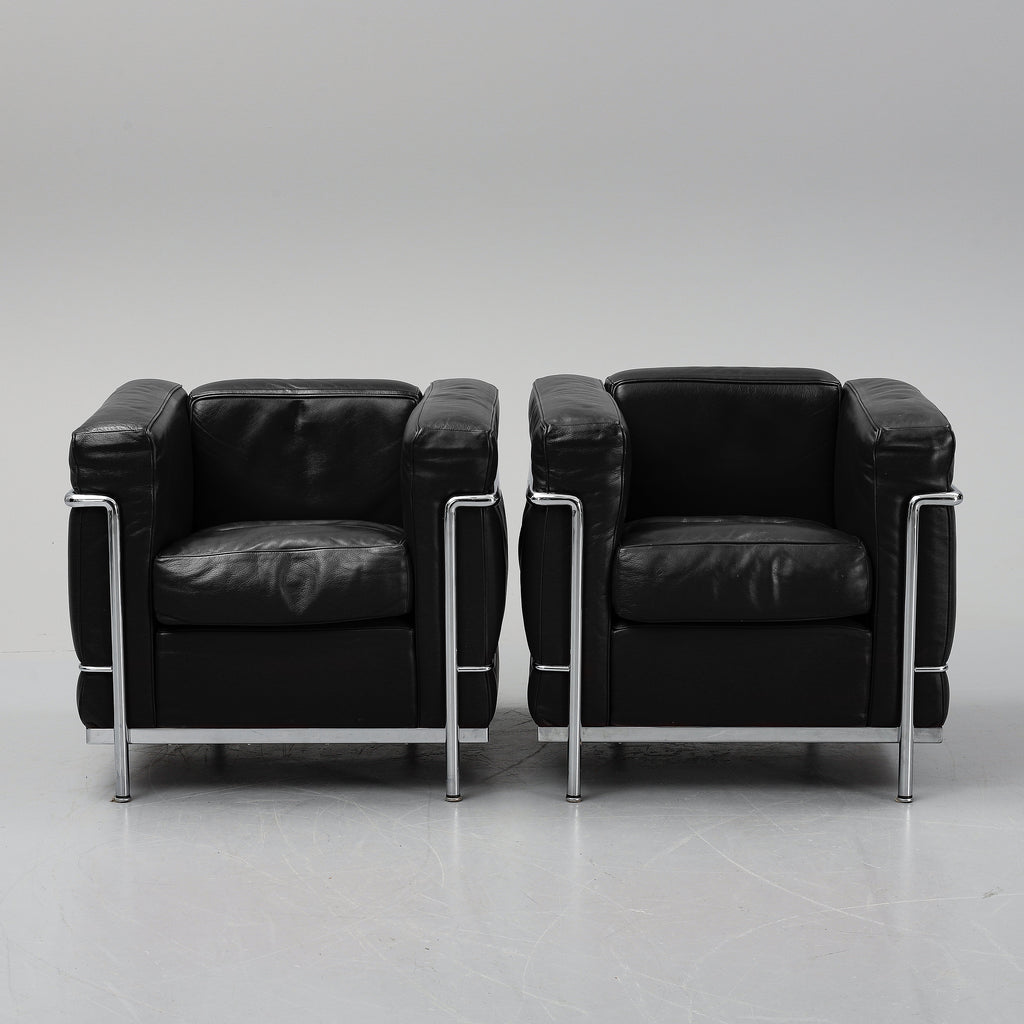 Pair of LC2 “Petit Confort” Armchairs by Le Corbusier, Pierre Jeanneret and Charlotte Perriand for Cassina
