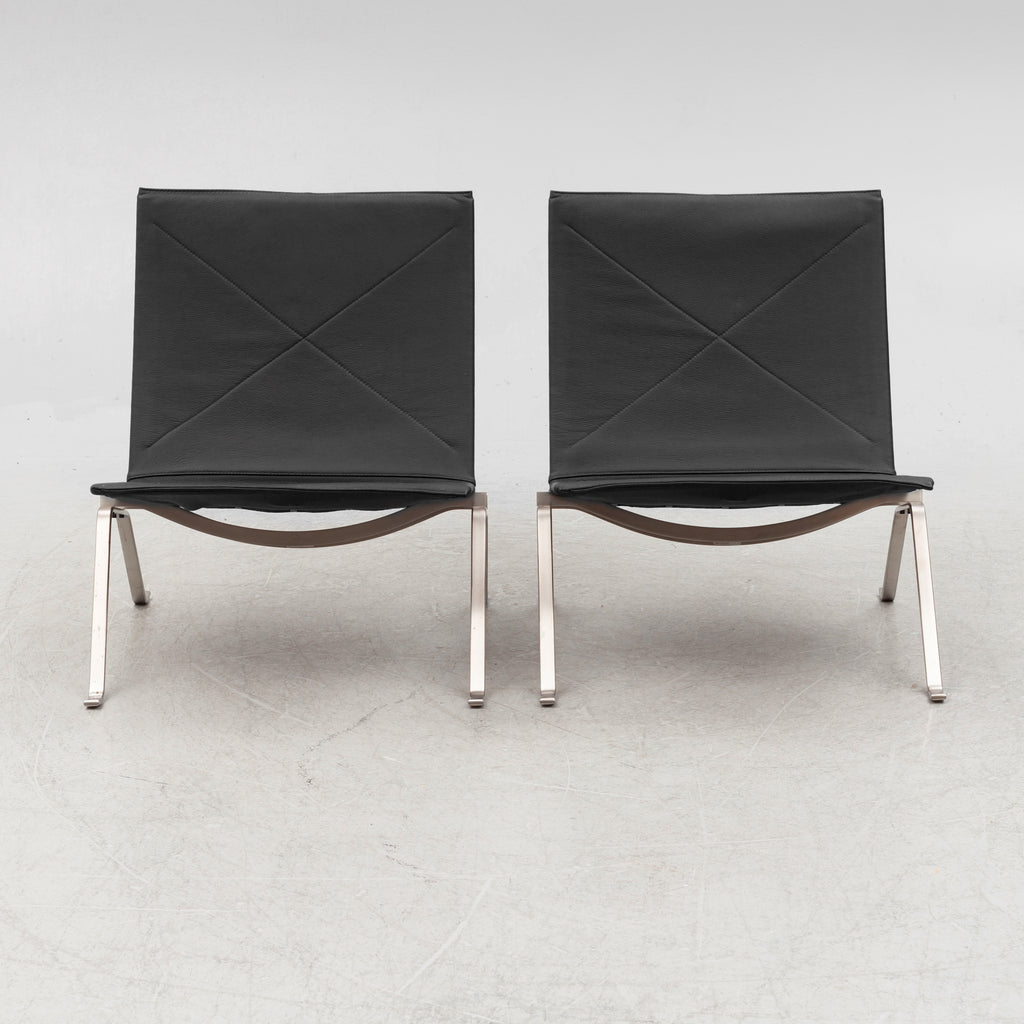 Pair of PK22 Lounge Chairs by Poul Kjærholm for Fritz Hansen
