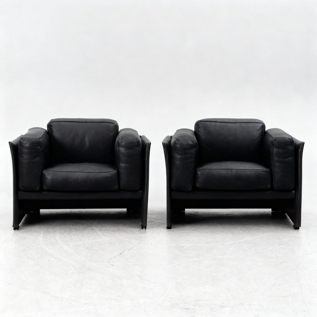 Mario Bellini Duc Lounge Chairs for Cassina, Pair in Black Leather