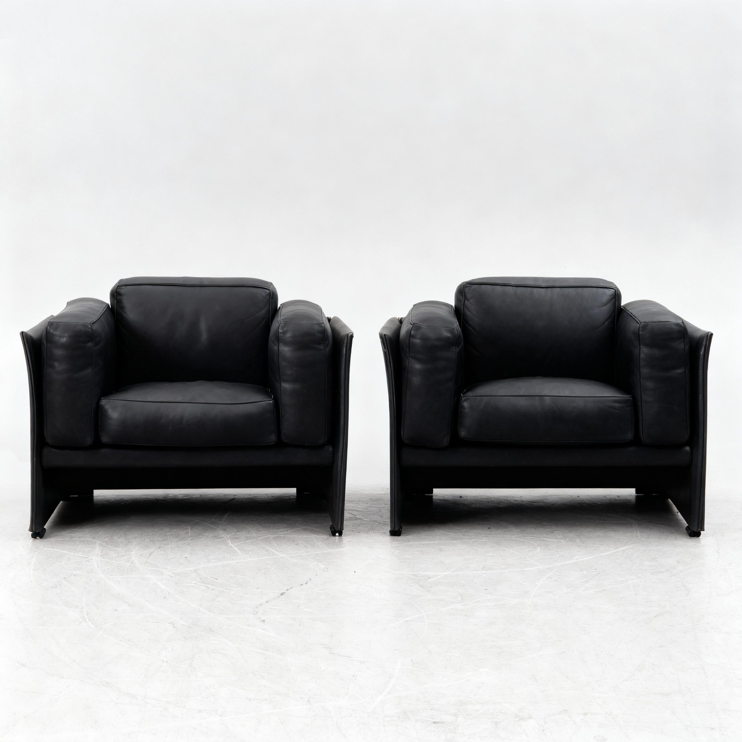 Mario Bellini Duc Lounge Chairs for Cassina, Pair in Black Leather