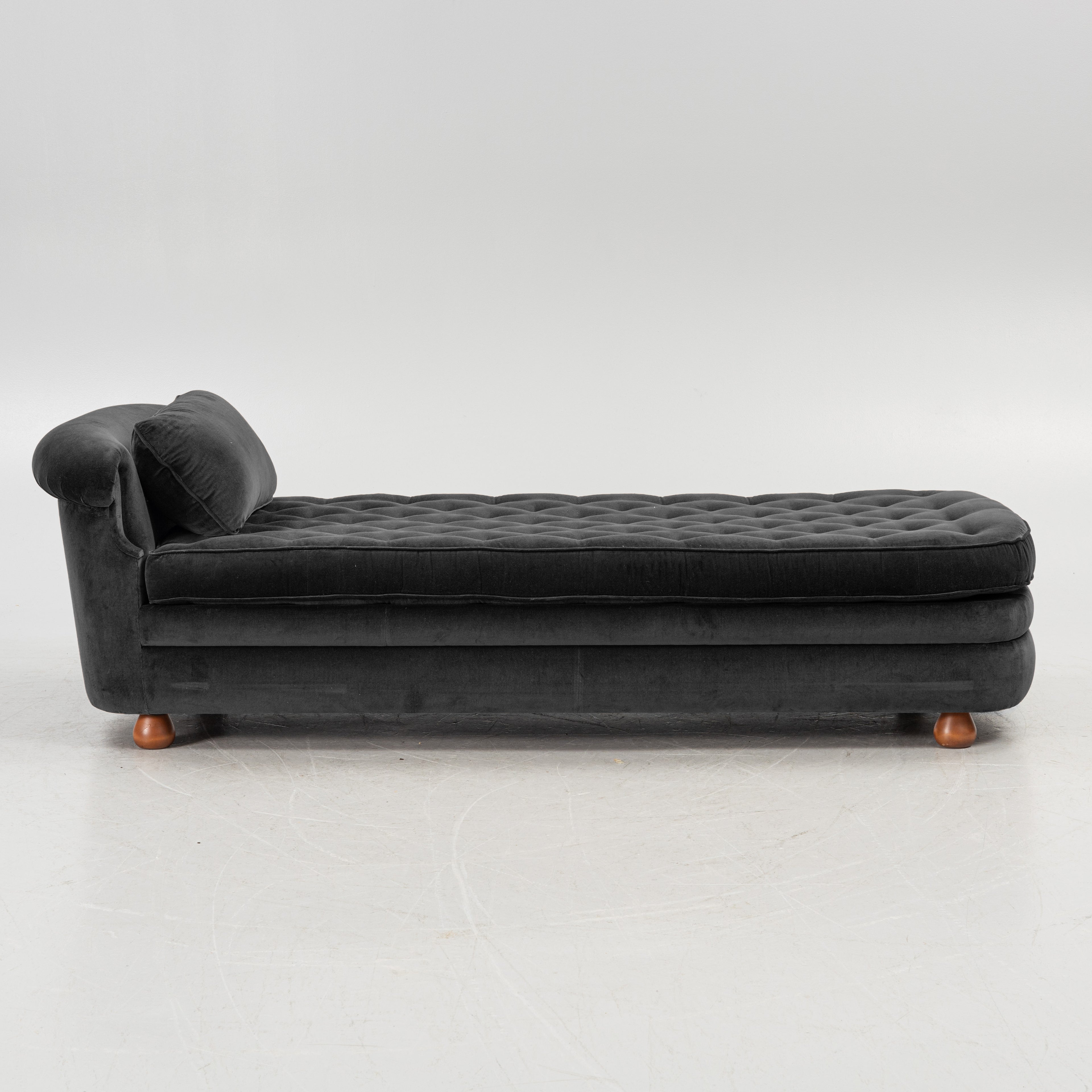 Model 775 Daybed by Josef Frank for Svenskt Tenn