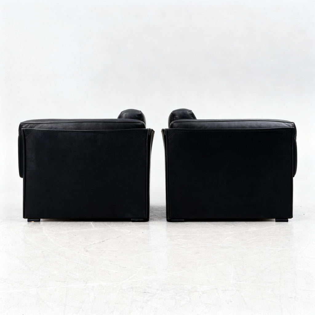 Mario Bellini Duc Lounge Chairs for Cassina, Pair in Black Leather