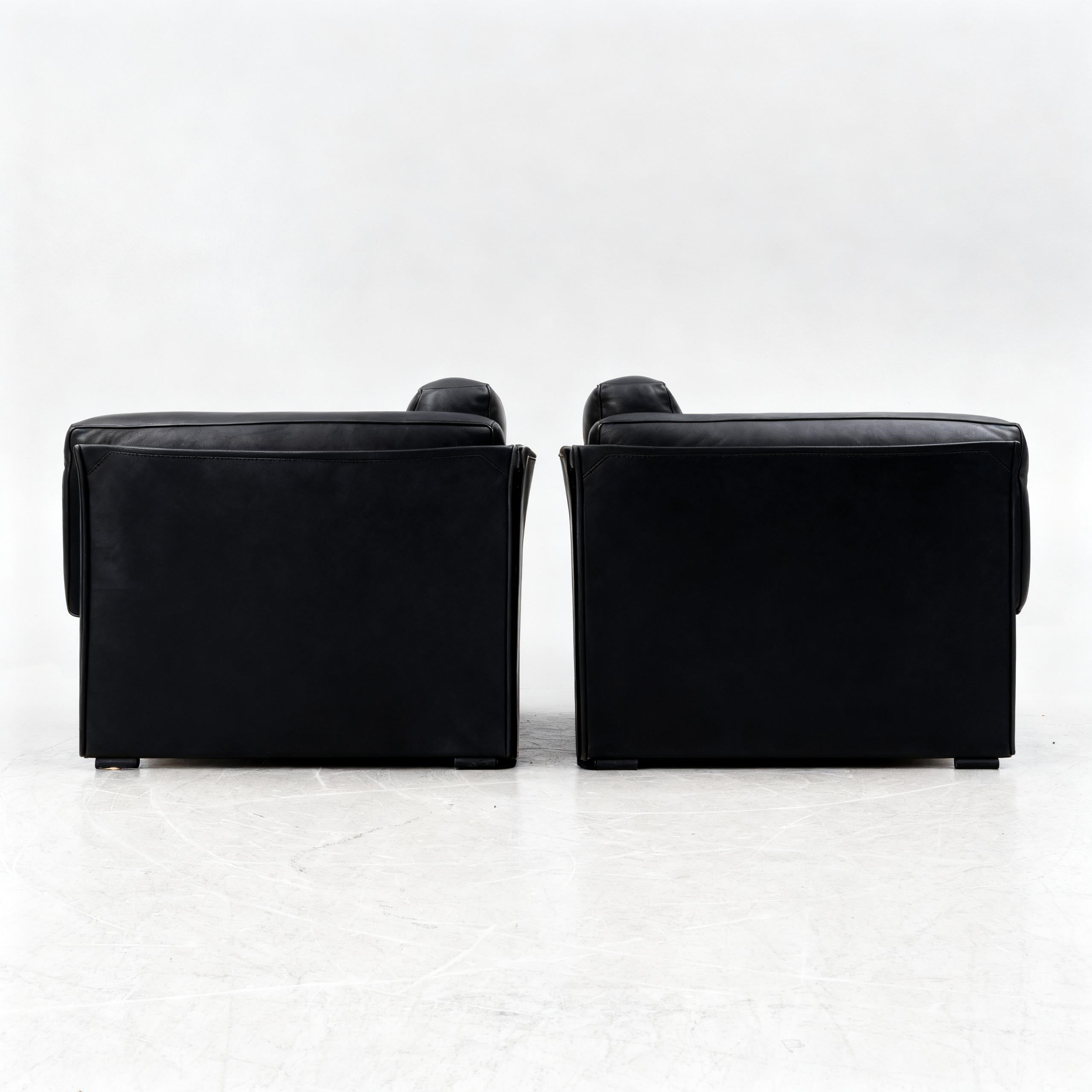 Mario Bellini Duc Lounge Chairs for Cassina, Pair in Black Leather