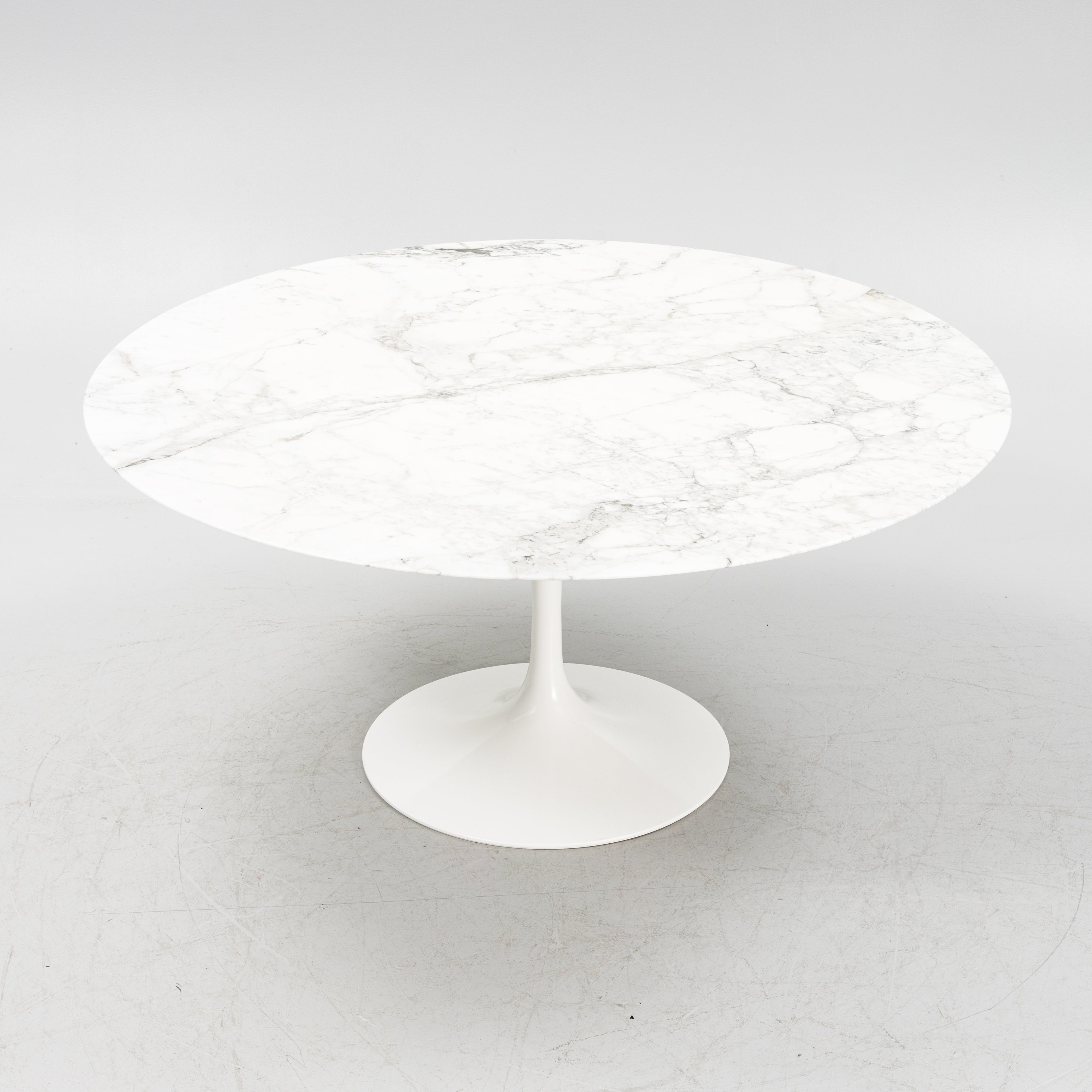 Eero Saarinen Tulip Dining Table for Knoll, Arabescato Marble
