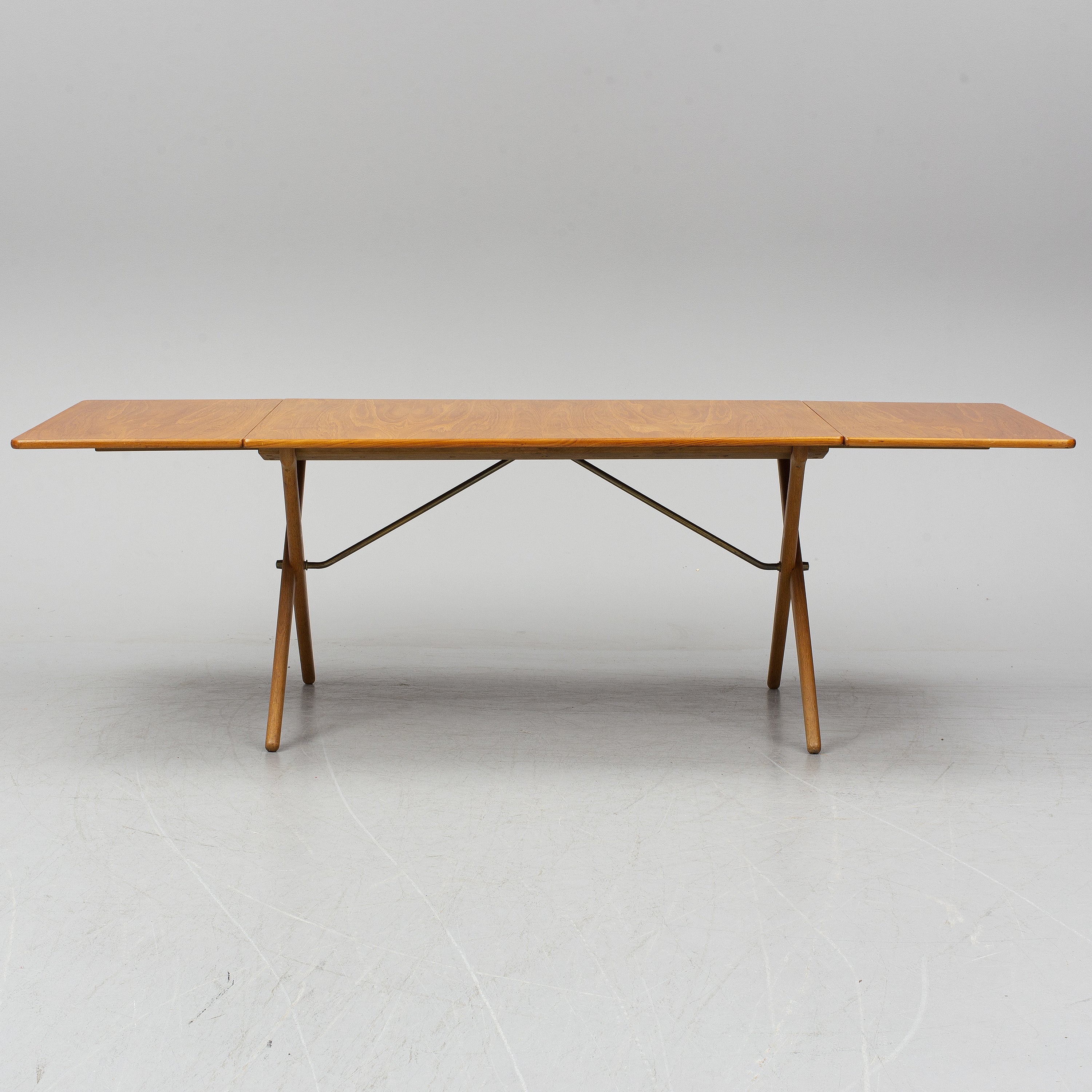 Hans J. Wegner AT-304 Drop-Leaf Dining Table for Andreas Tuck in Teak