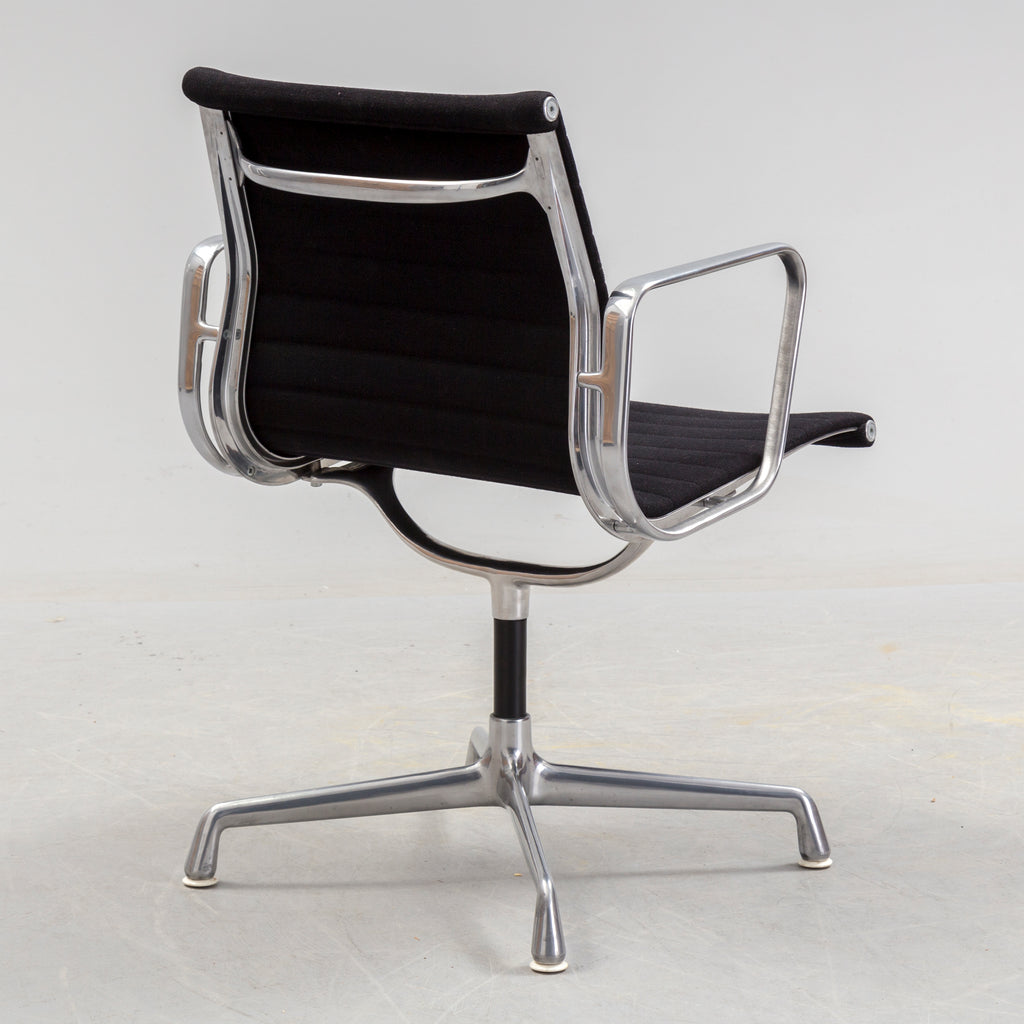 EA 108 Desk Chair by Charles & Ray Eames for Herman Miller