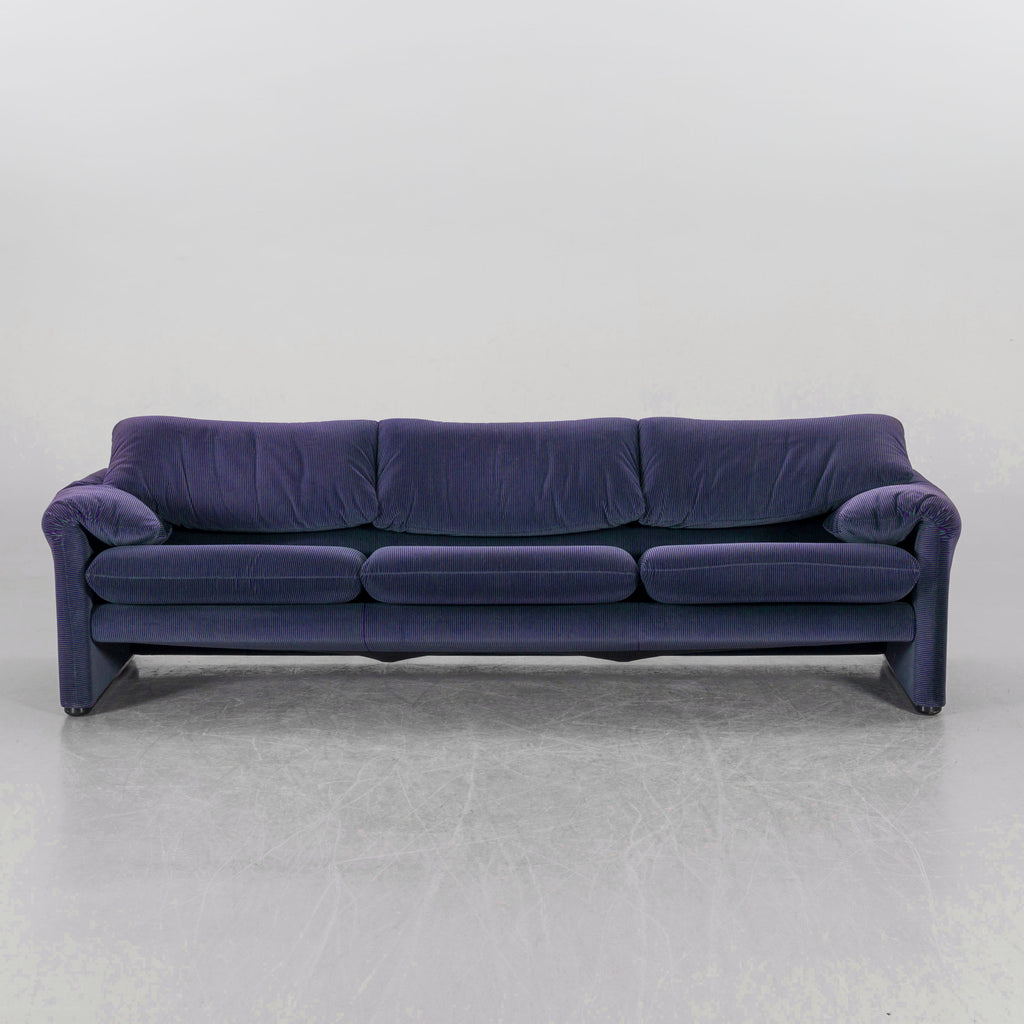 Maralunga Sofa by Vico Magistretti for Cassina
