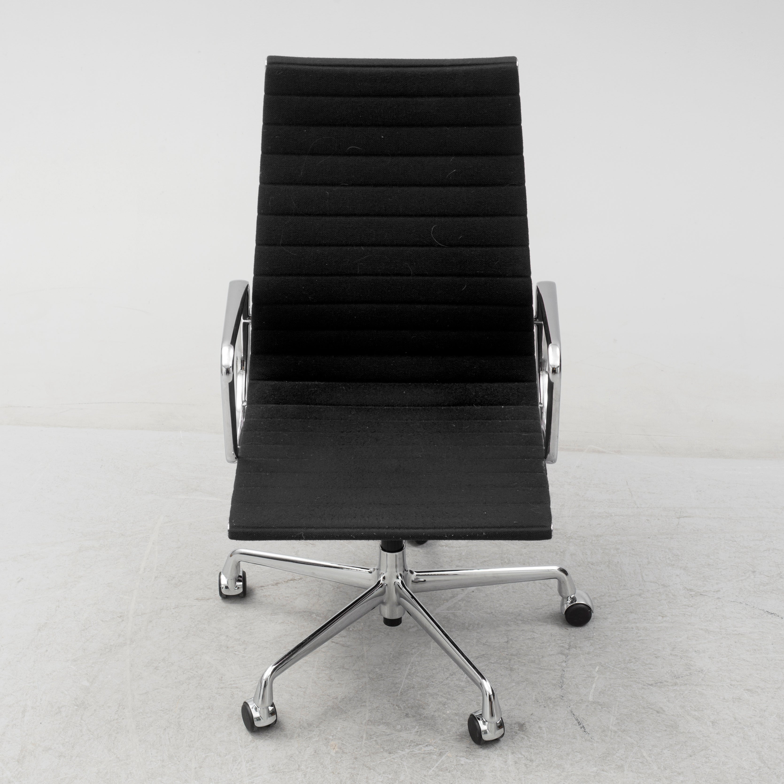 Eames EA119 High Back Executive Chair for Vitra
