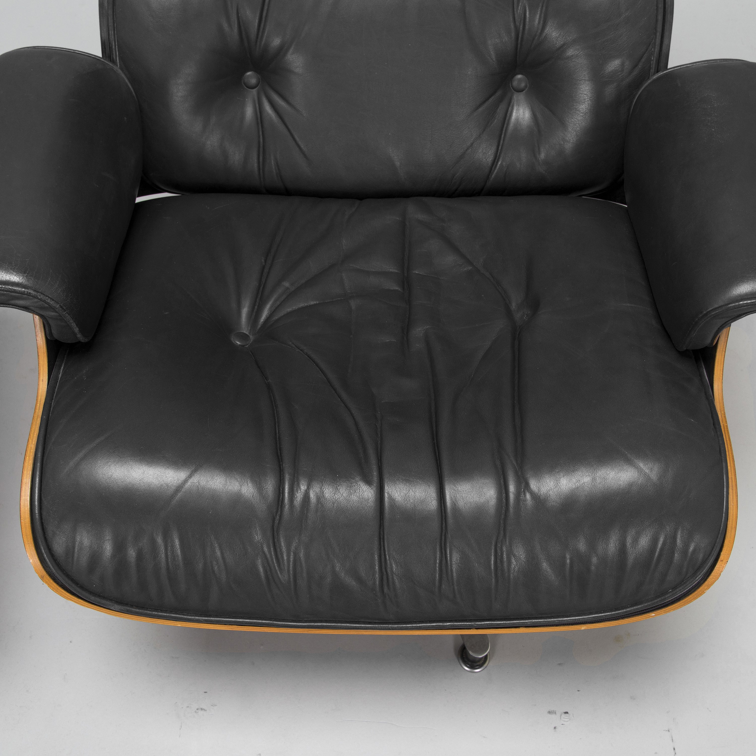 Charles & Ray Eames Lounge Chair and Ottoman for Herman Miller, 1980s