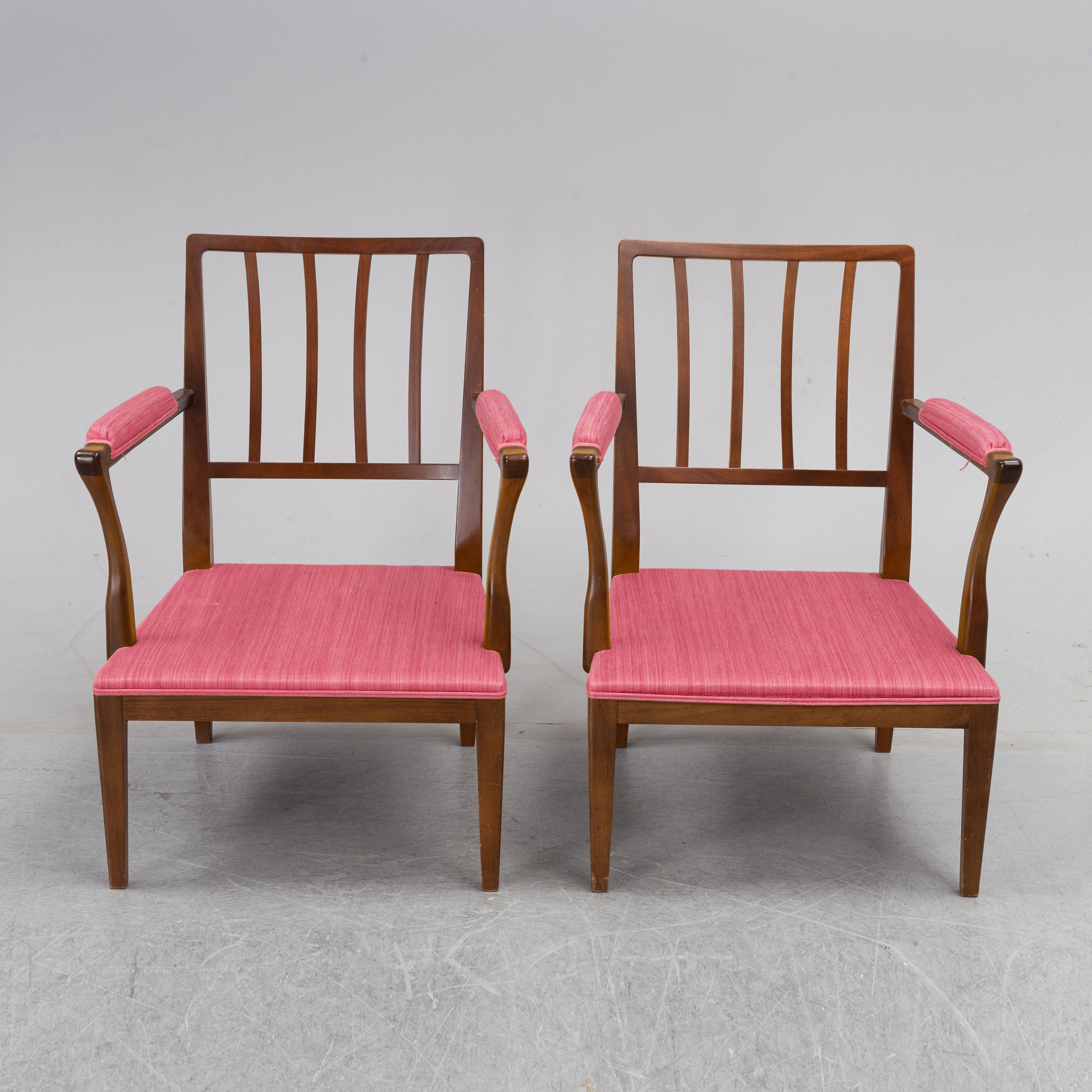 Josef Frank Model 868 Armchairs, Pair, Svenskt Tenn, Pink “Vägen” Upholstery