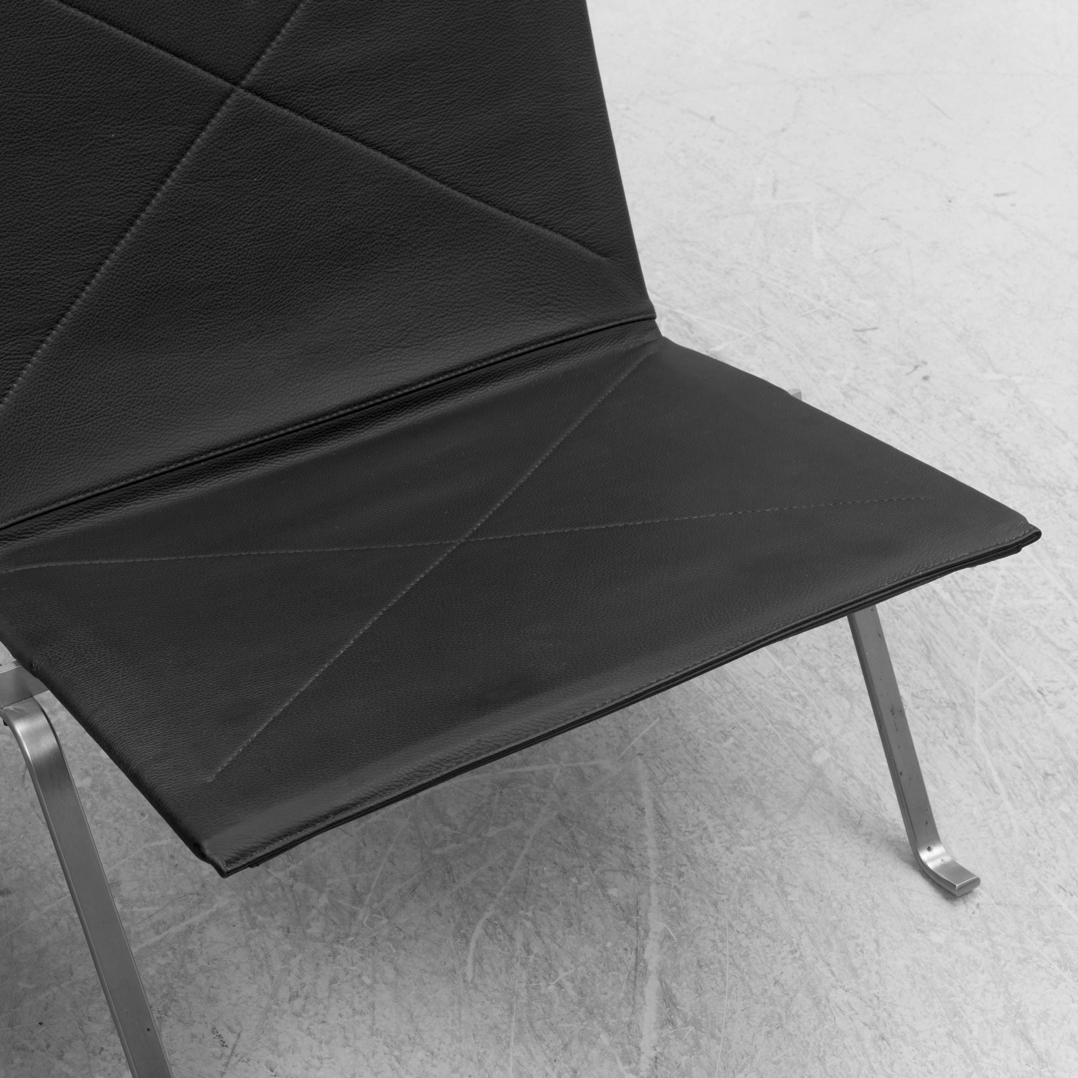 Pair of PK22 Lounge Chairs by Poul Kjærholm for Fritz Hansen