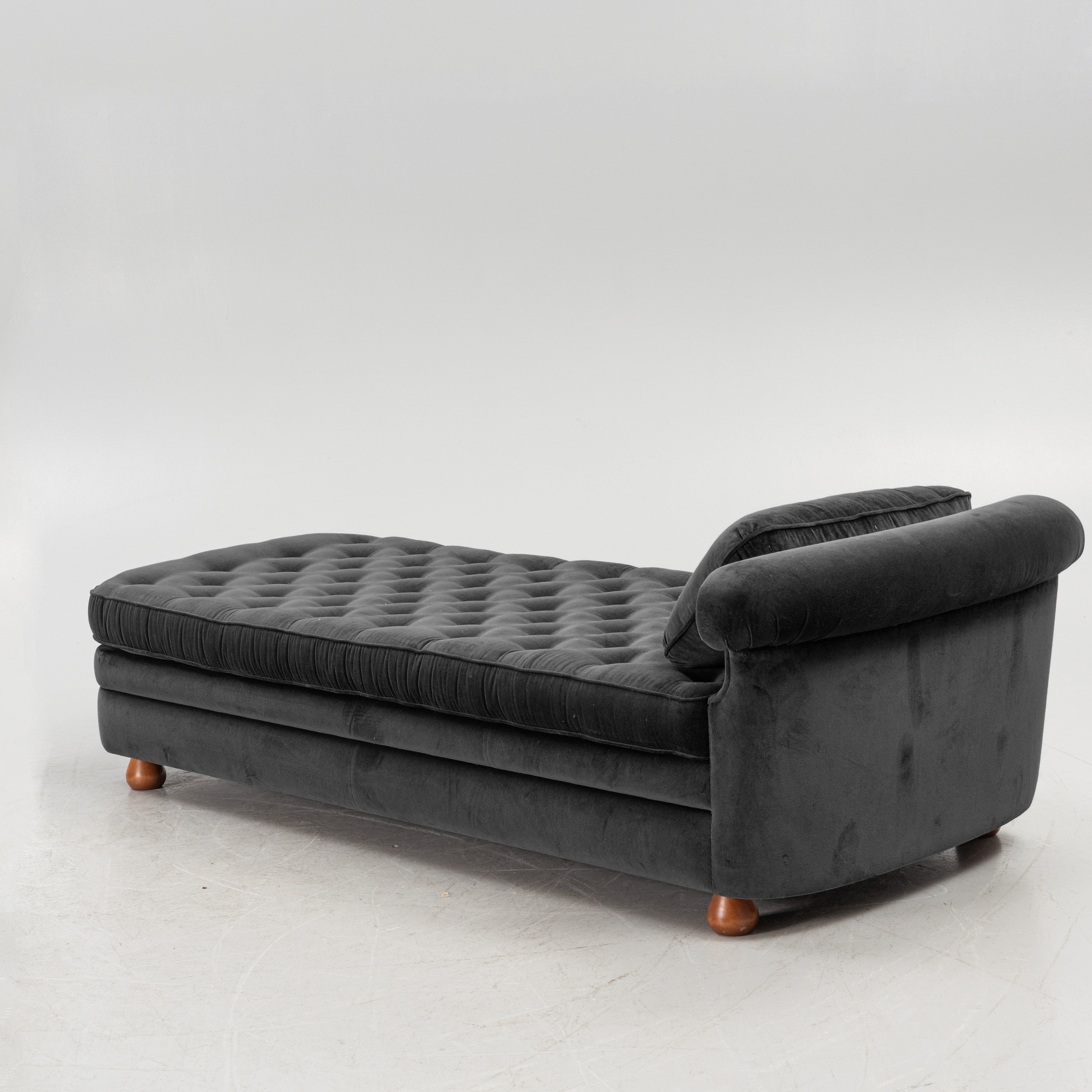 Model 775 Daybed by Josef Frank for Svenskt Tenn