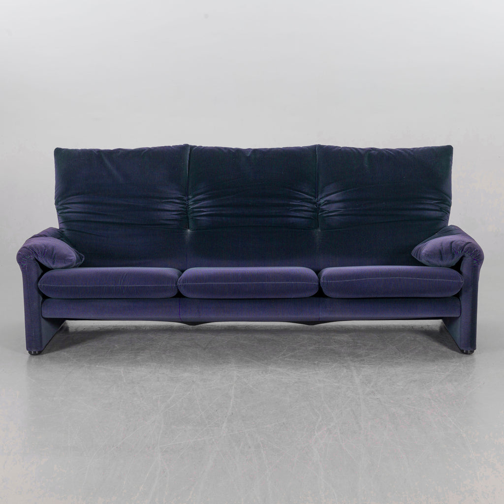 Maralunga Sofa by Vico Magistretti for Cassina