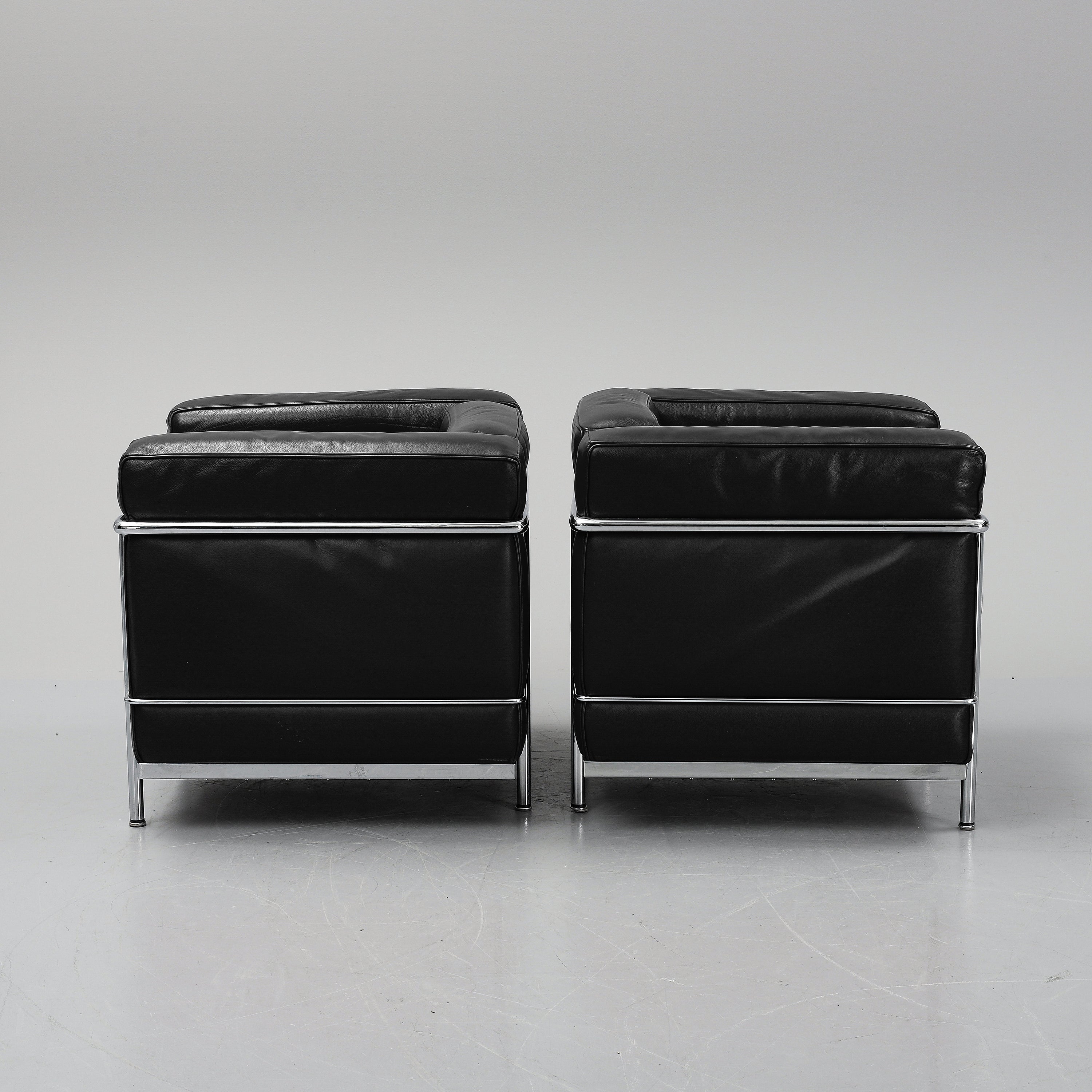 Pair of LC2 “Petit Confort” Armchairs by Le Corbusier, Pierre Jeanneret and Charlotte Perriand for Cassina