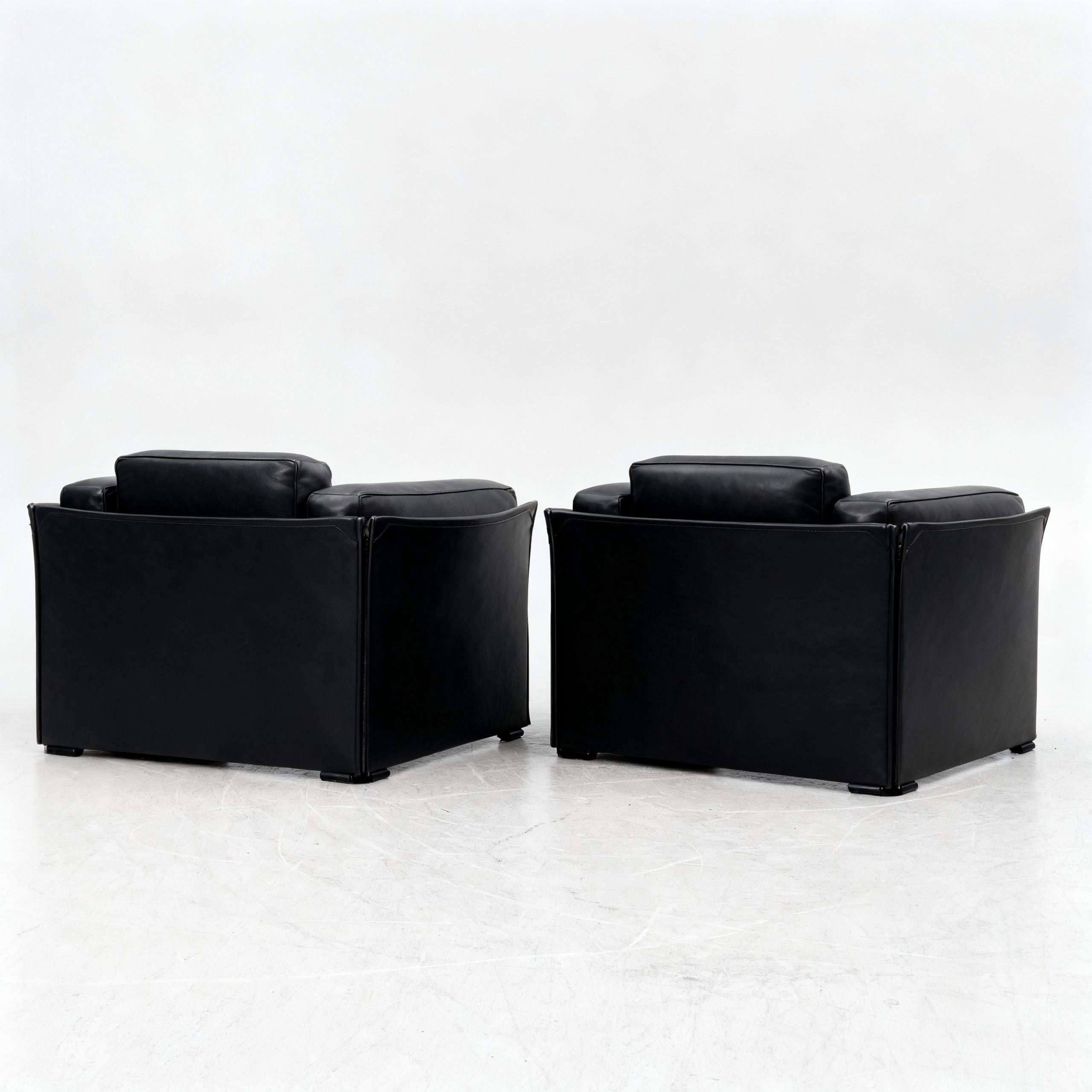 Mario Bellini Duc Lounge Chairs for Cassina, Pair in Black Leather