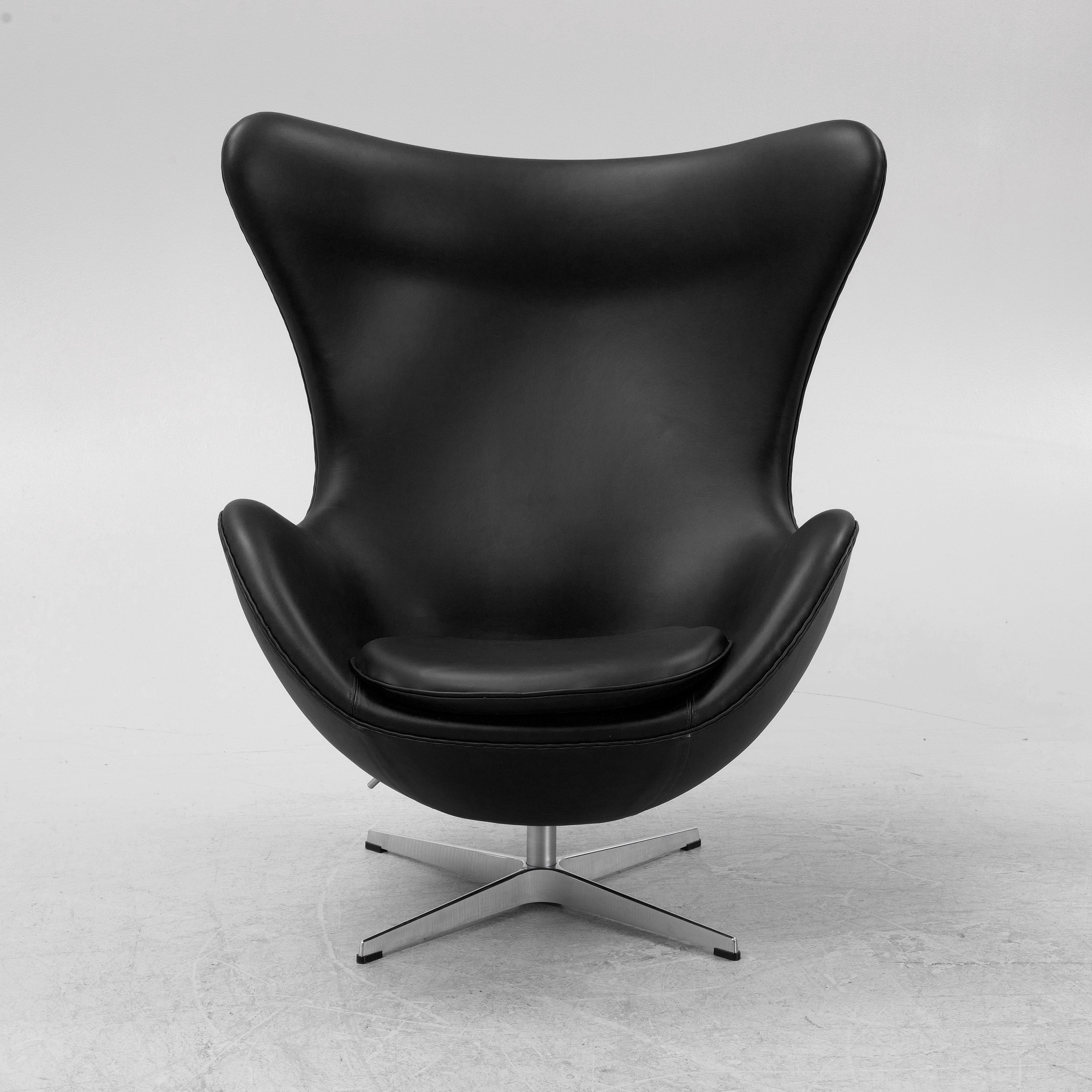 Arne Jacobsen Egg Chair for Fritz Hansen, Black Leather