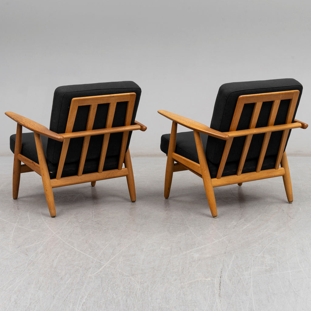 Hans J. Wegner GE-240 “Cigar” Armchairs for Getama, Denmark, Pair