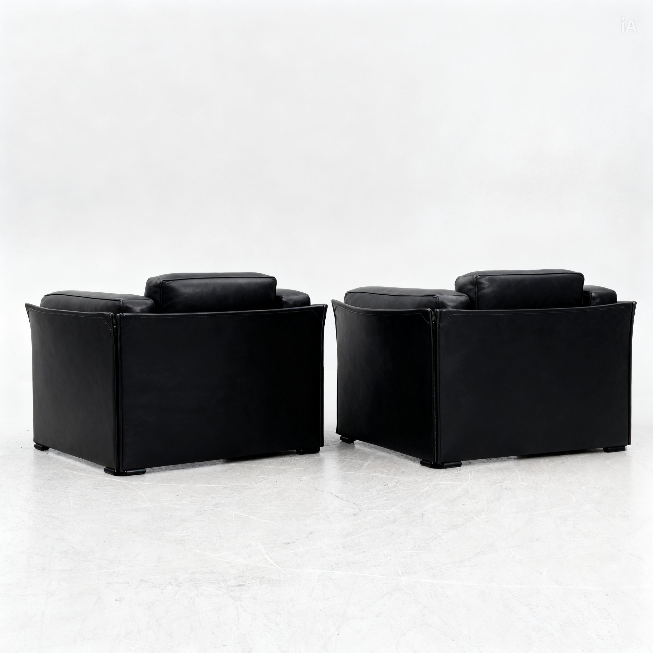 Mario Bellini Duc Lounge Chairs for Cassina, Pair in Black Leather