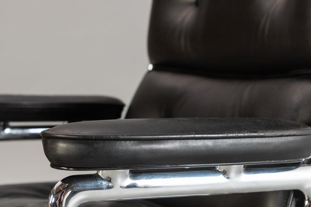 Charles & Ray Eames ES 104 Lobby Chair for Herman Miller