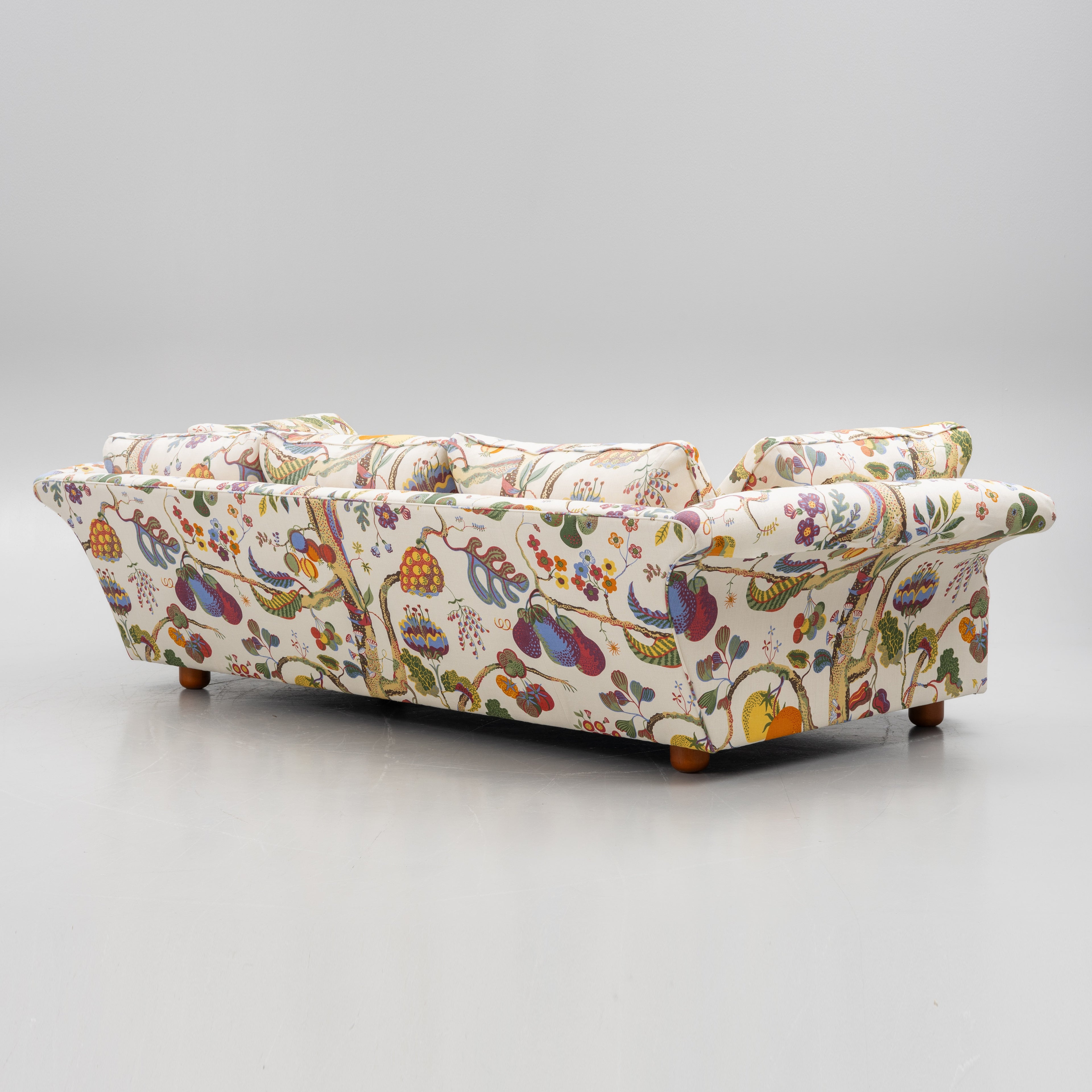 Josef Frank Liljevalchs Sofa for Svenskt Tenn in Vegetable Tree Fabric