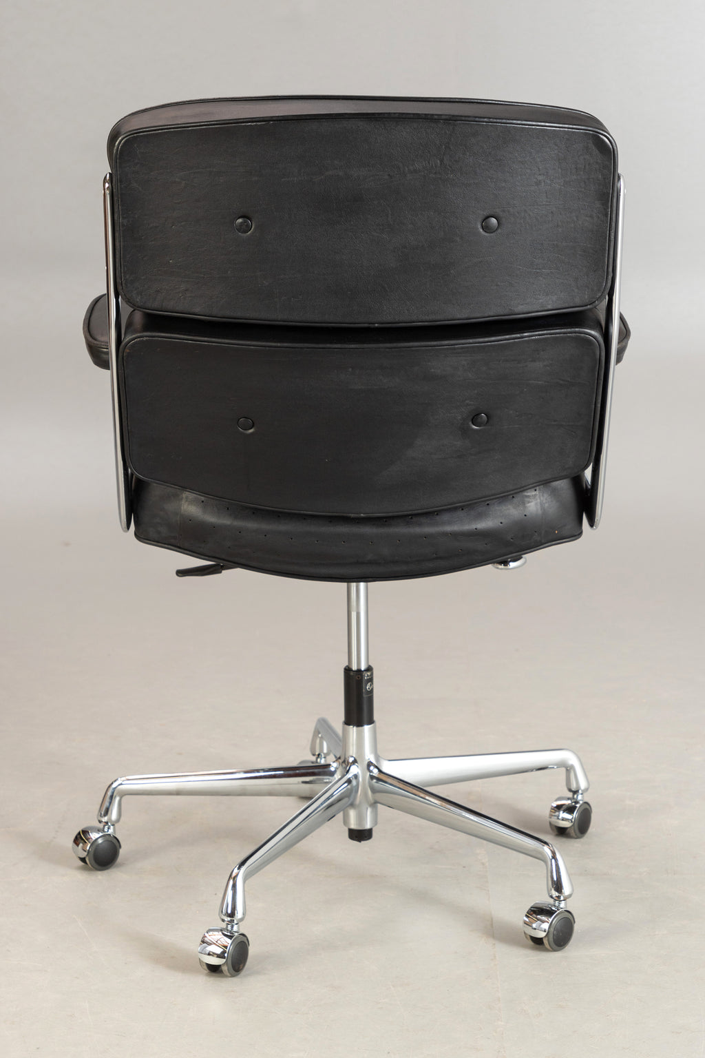 Charles & Ray Eames ES 104 Lobby Chair for Herman Miller