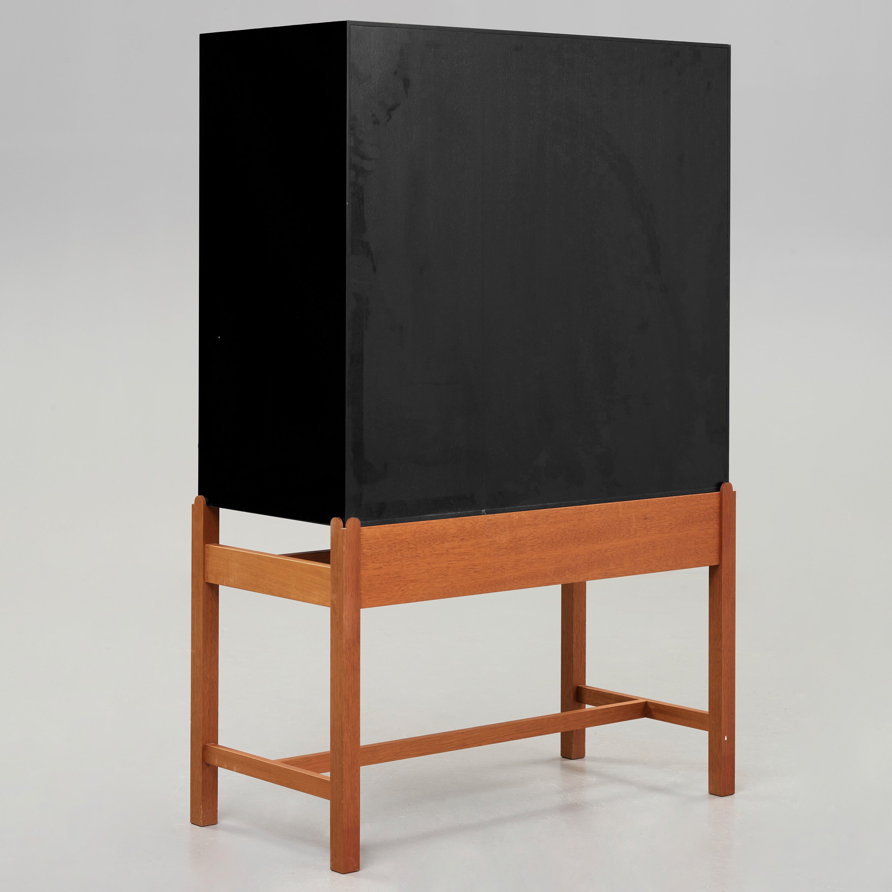 Model 2192 Corrugated Cabinet by Josef Frank for Svenskt Tenn