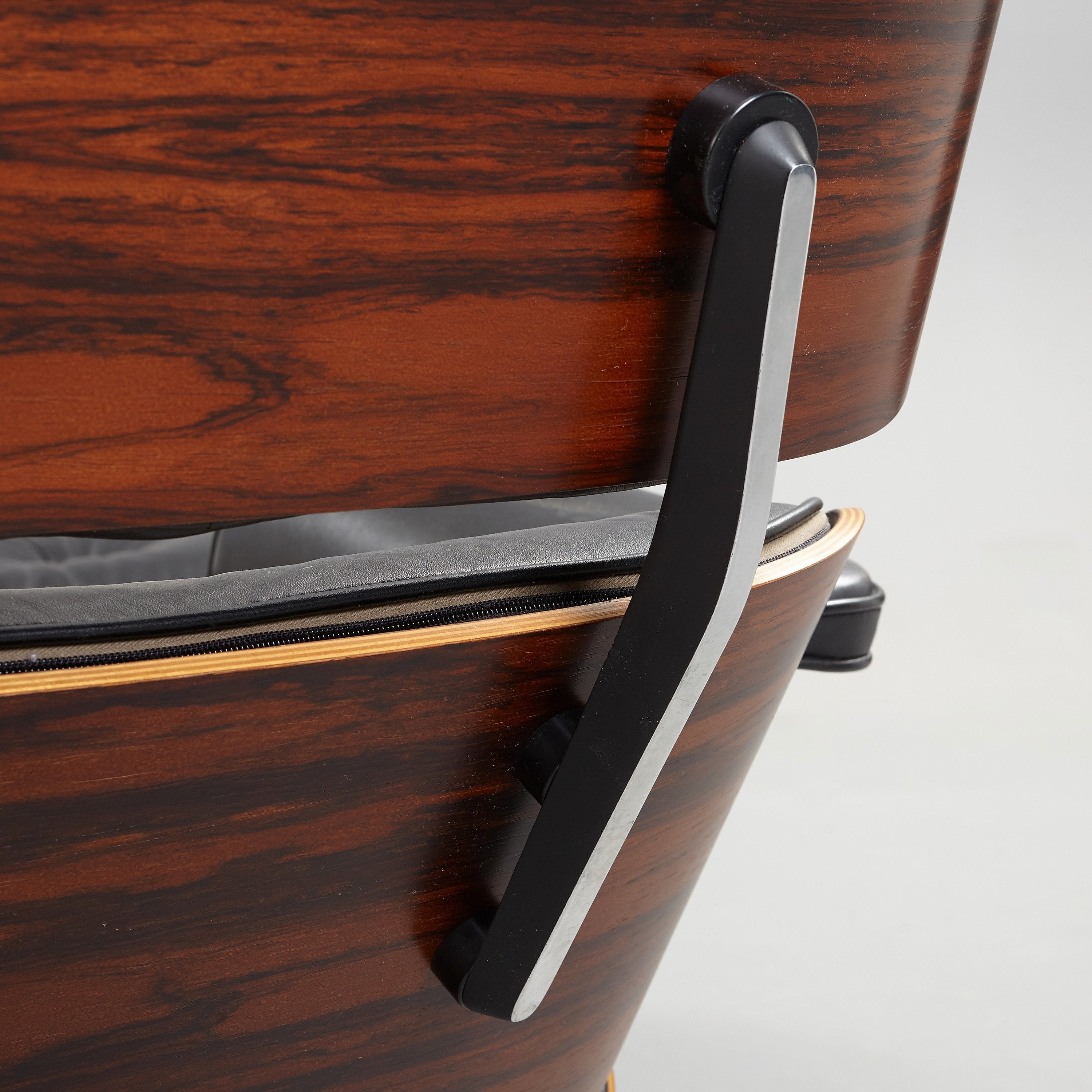 Charles & Ray Eames Lounge Chair and Ottoman for Herman Miller in Rosewood