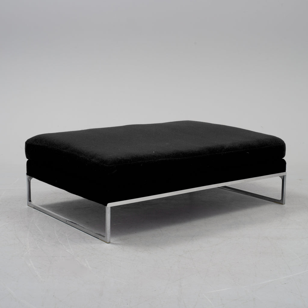 Antonio Citterio Tight Sofa and Pouf for B&B Italia
