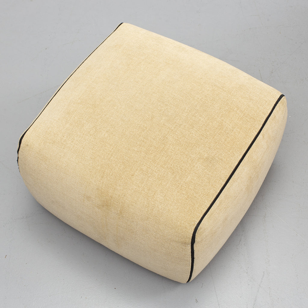 Rodolfo Dordoni Modular Sofa with Ottoman for Minotti, Italy