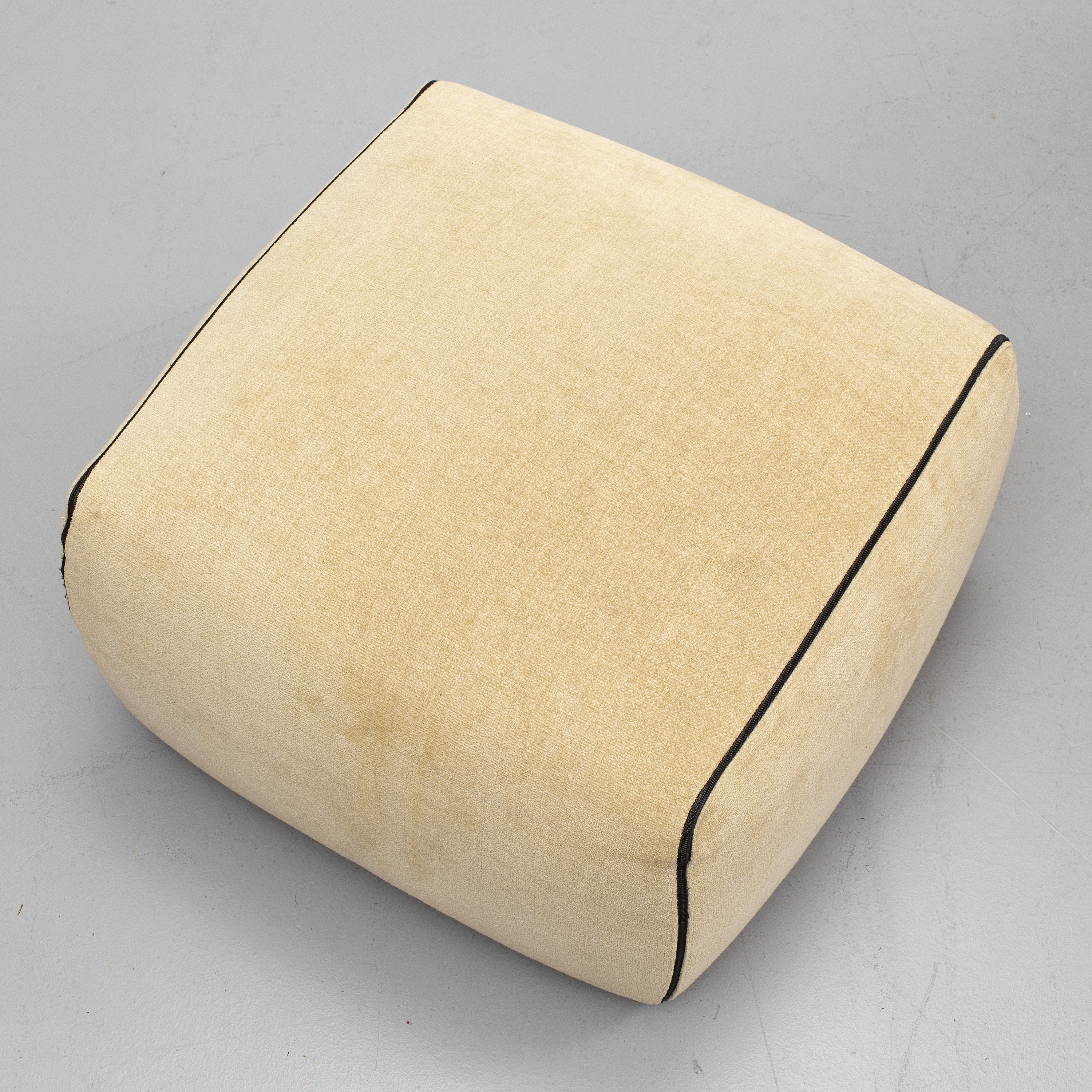 Rodolfo Dordoni Modular Sofa with Ottoman for Minotti, Italy
